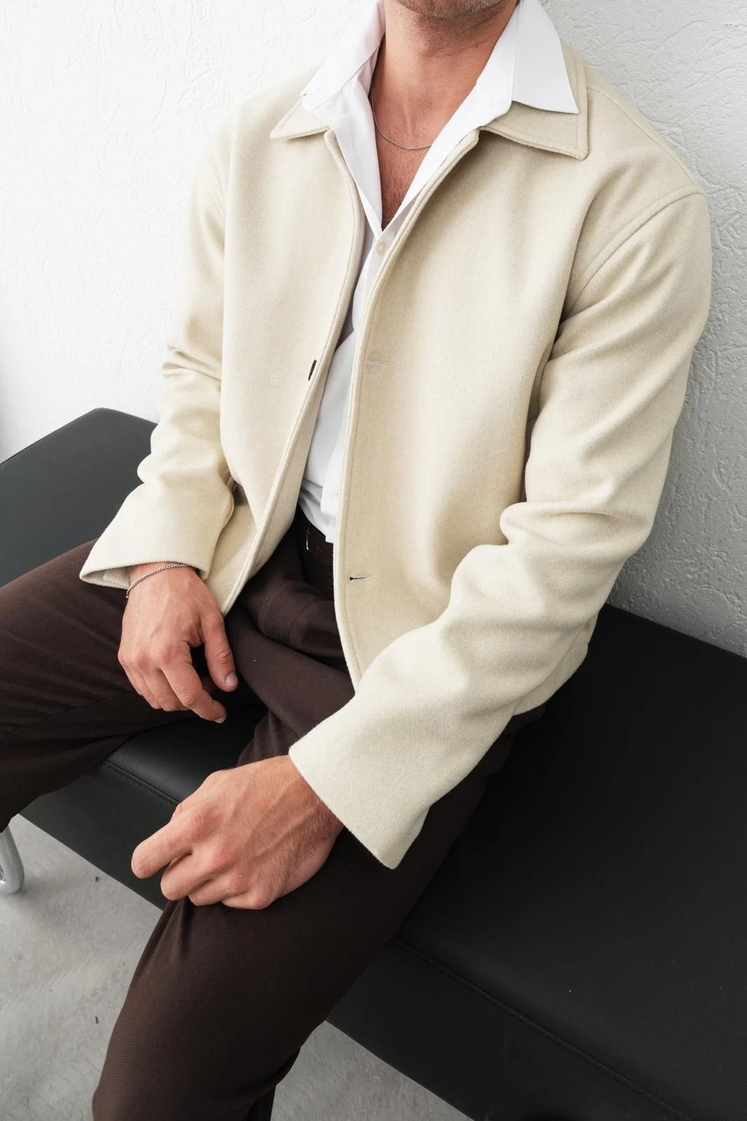 Yakalı Düğmeli Kısa Erkek Kaşe Mont