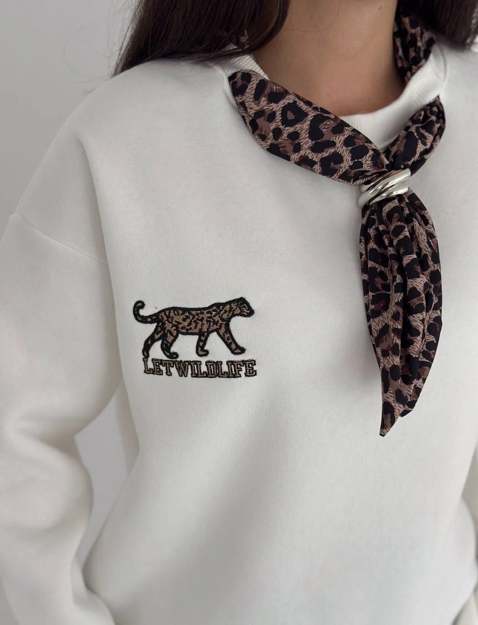 Leopar Fularlı Kadın Oversize Basıc Sweatshirt