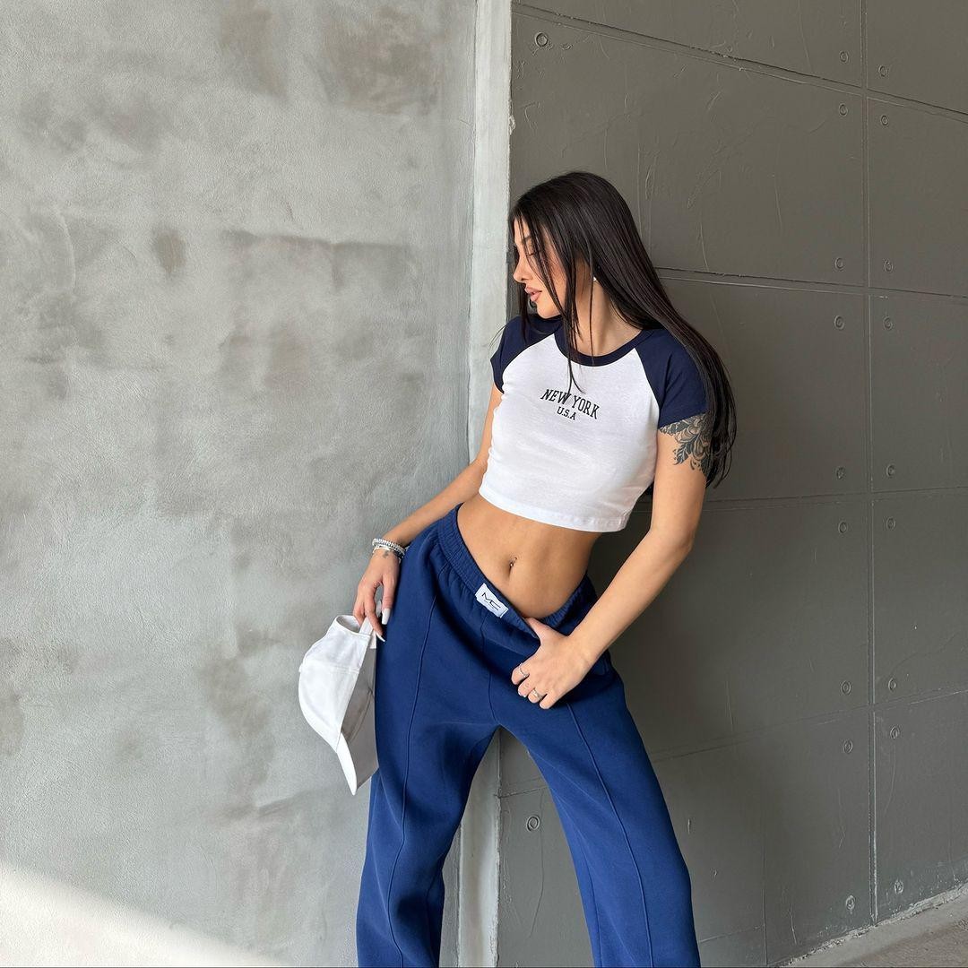 3844 0 Yaka Newyork Baskılı T-Shirt