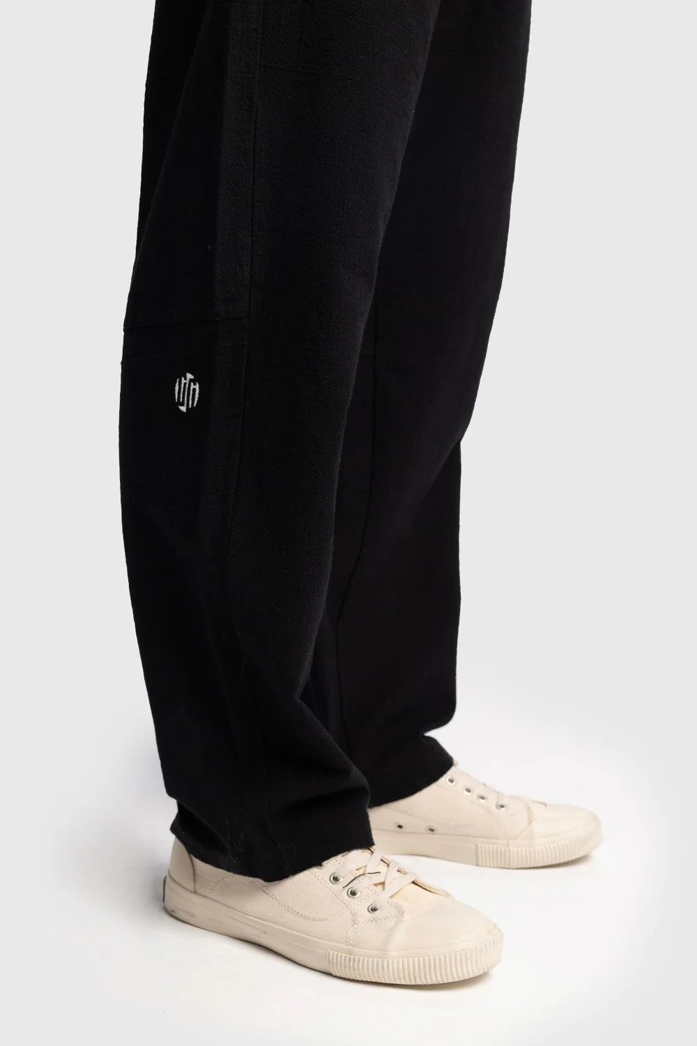 Beli Lastikli Nakışlı Pantolon
