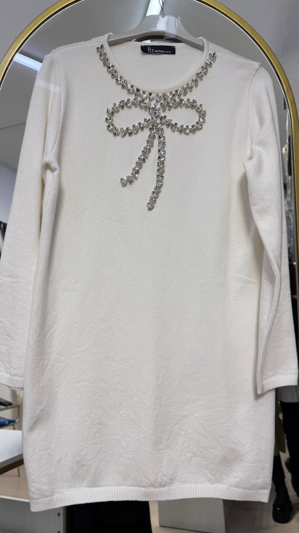 Fiyonk Desen Taşlı Kazak image