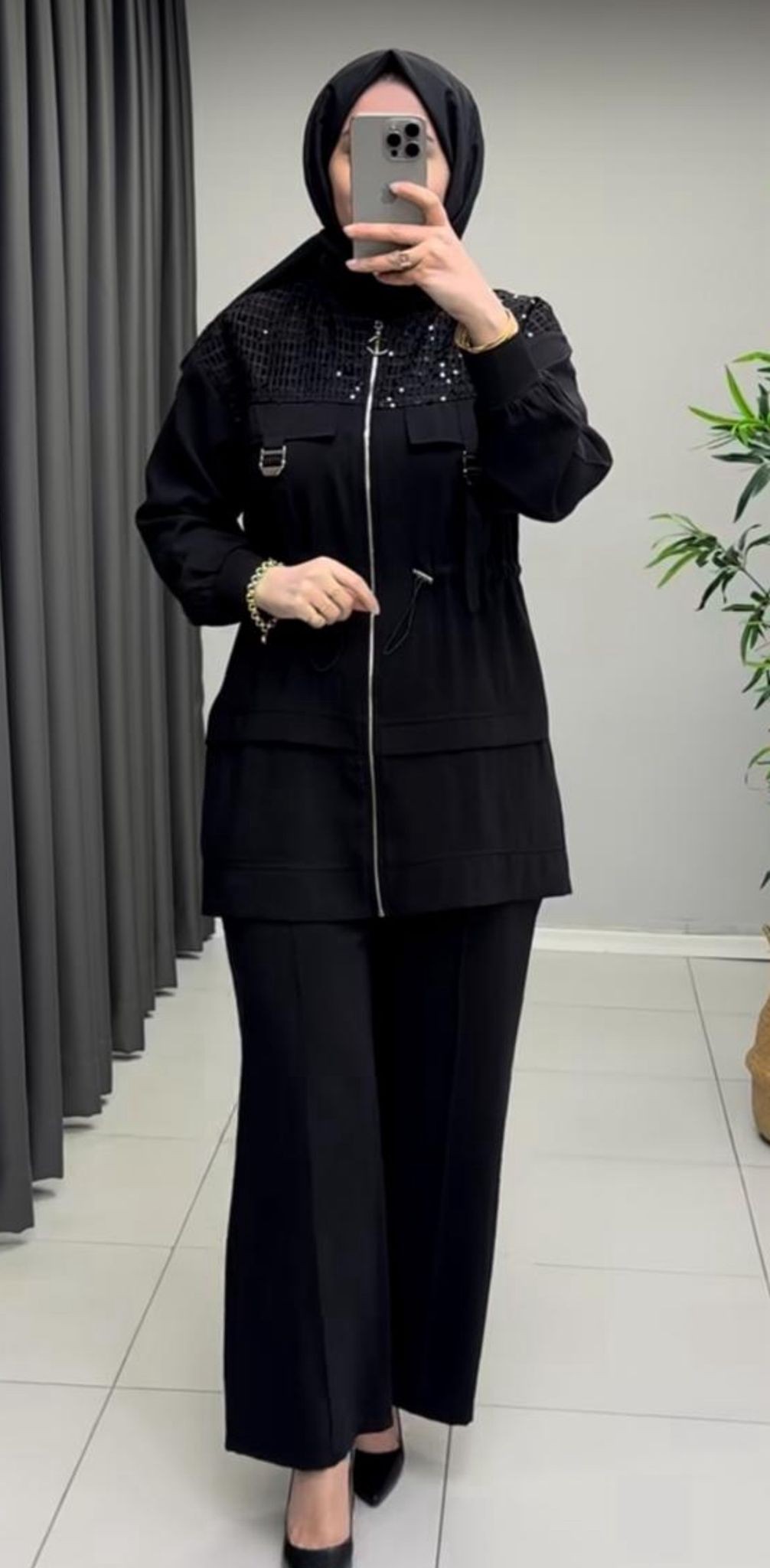 Kupra Siyah Pul Payetli Takım image