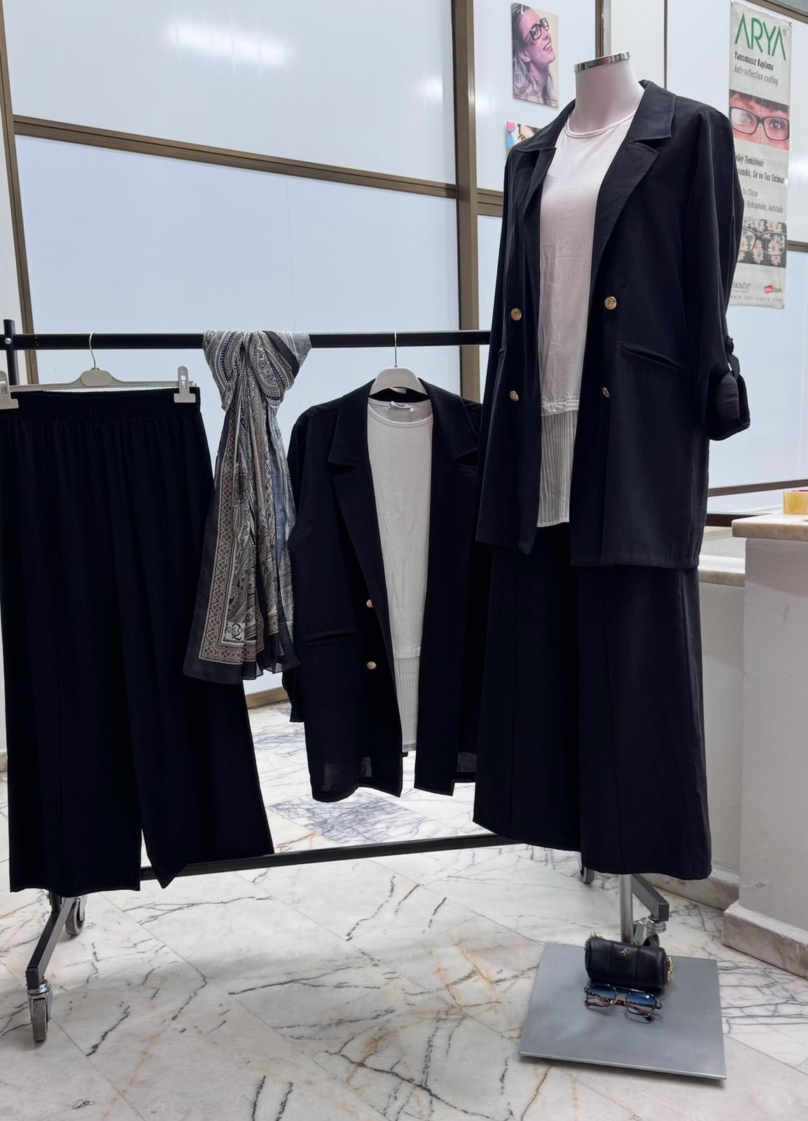 QUPRA KUMAŞ BLAZER CEKETLİ TAKIM image