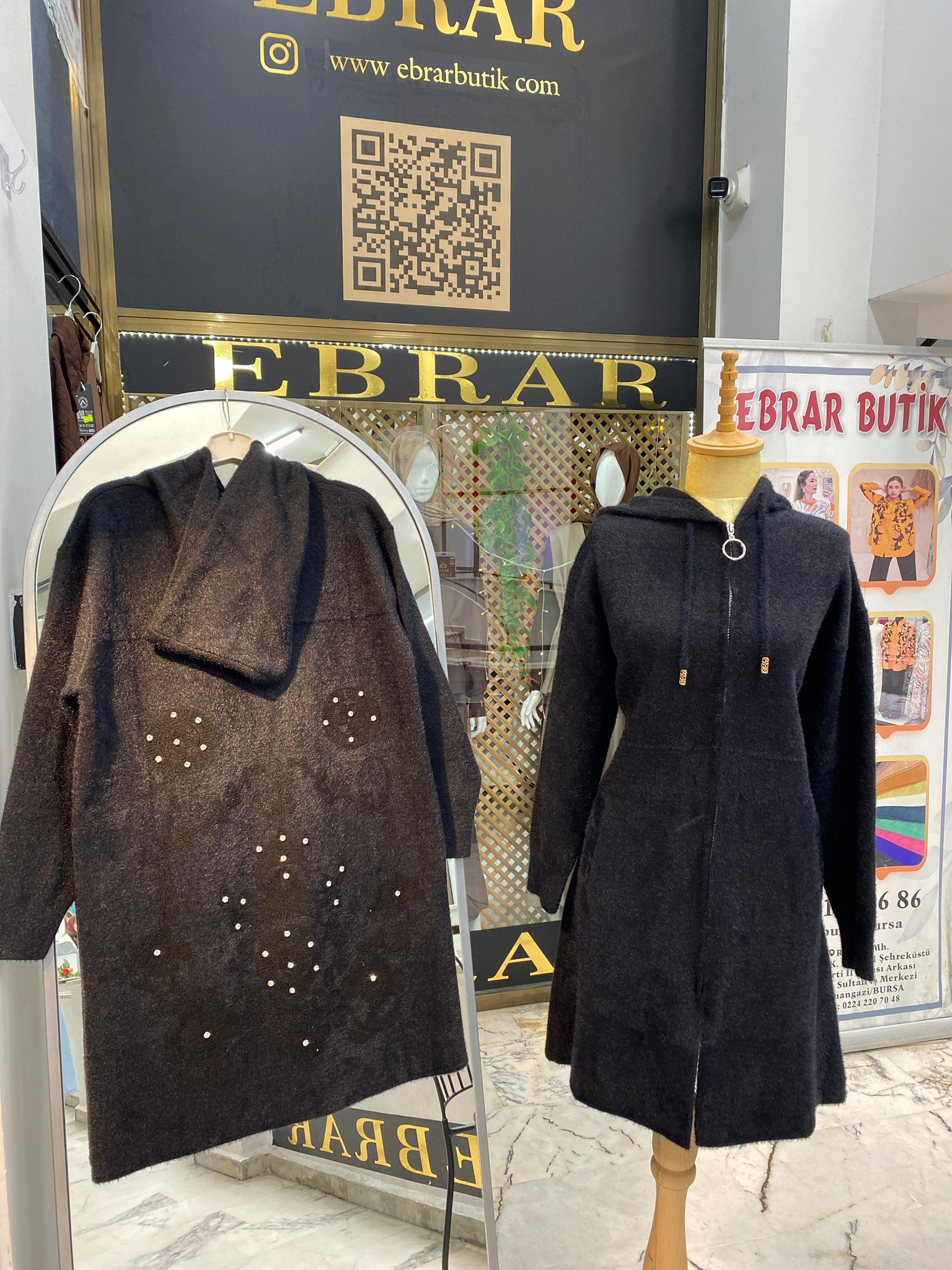 Arka Taş Detaylı Angora Kapişonlu Hırka image