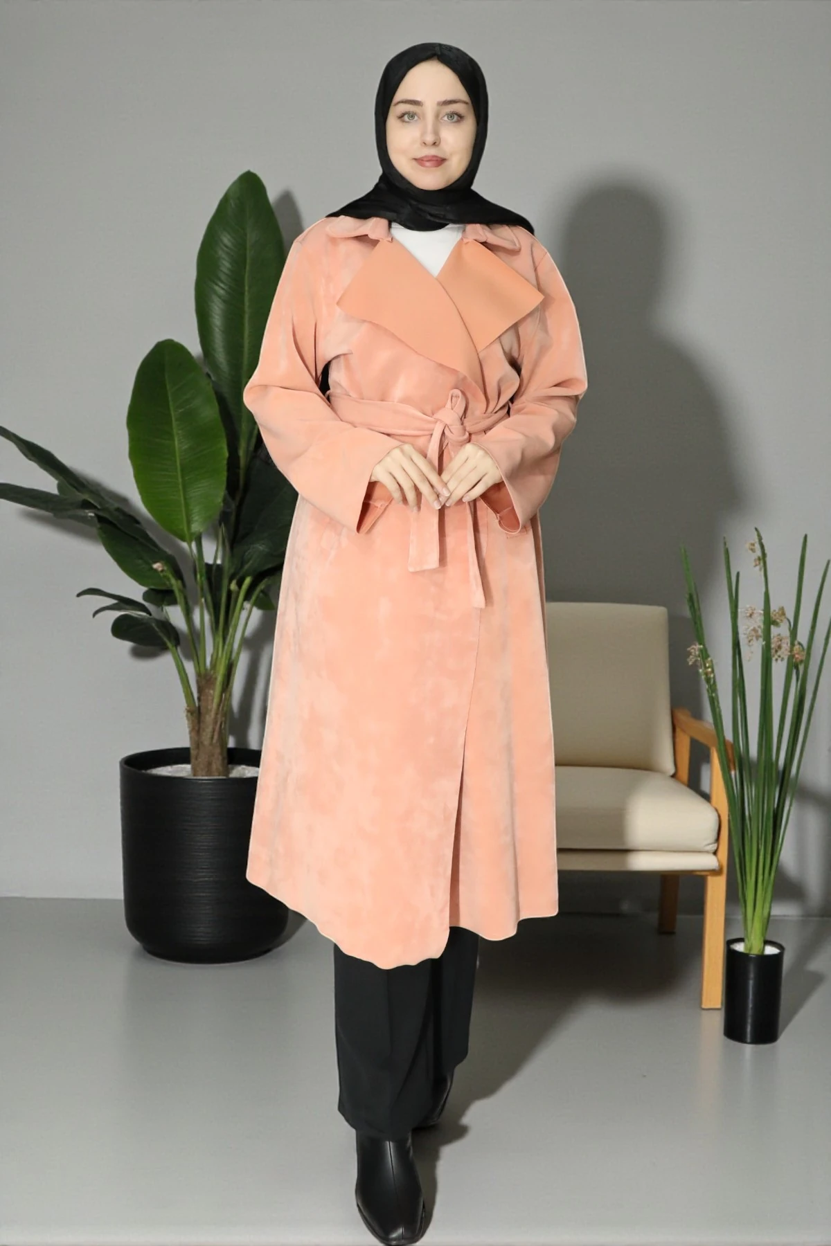 Süet Dokulu Yumuşak Kumaş Kuşaklı Trençkot