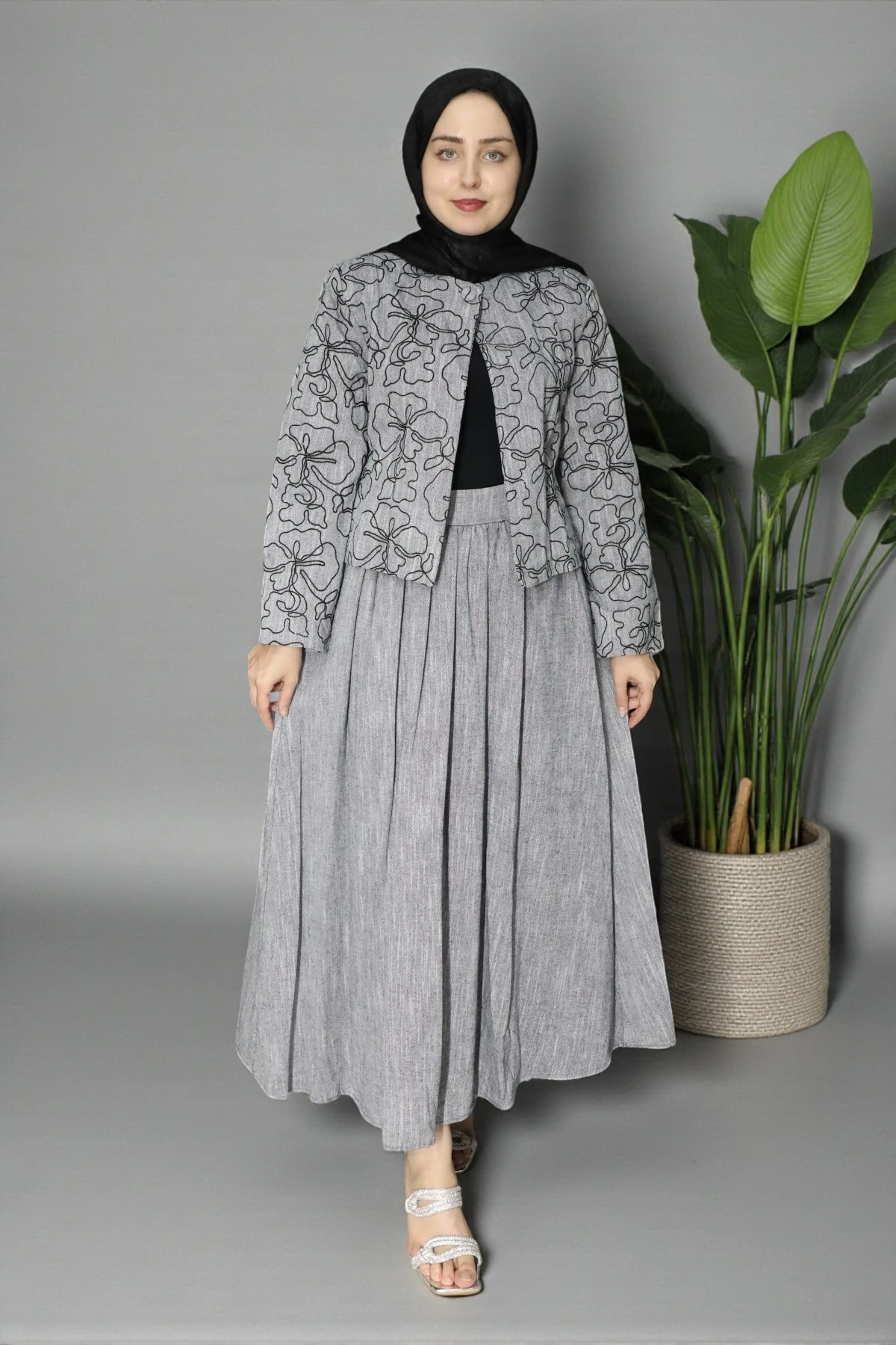 Zarif Nakış İşlemeli Modern İkili Takım