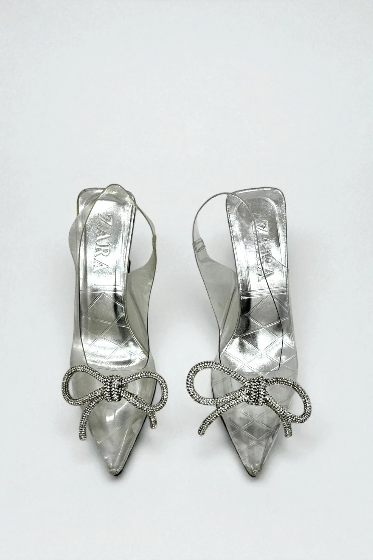 Fiyonk Detaylı Şeffaf Kadın Topuklu Ayakkabı