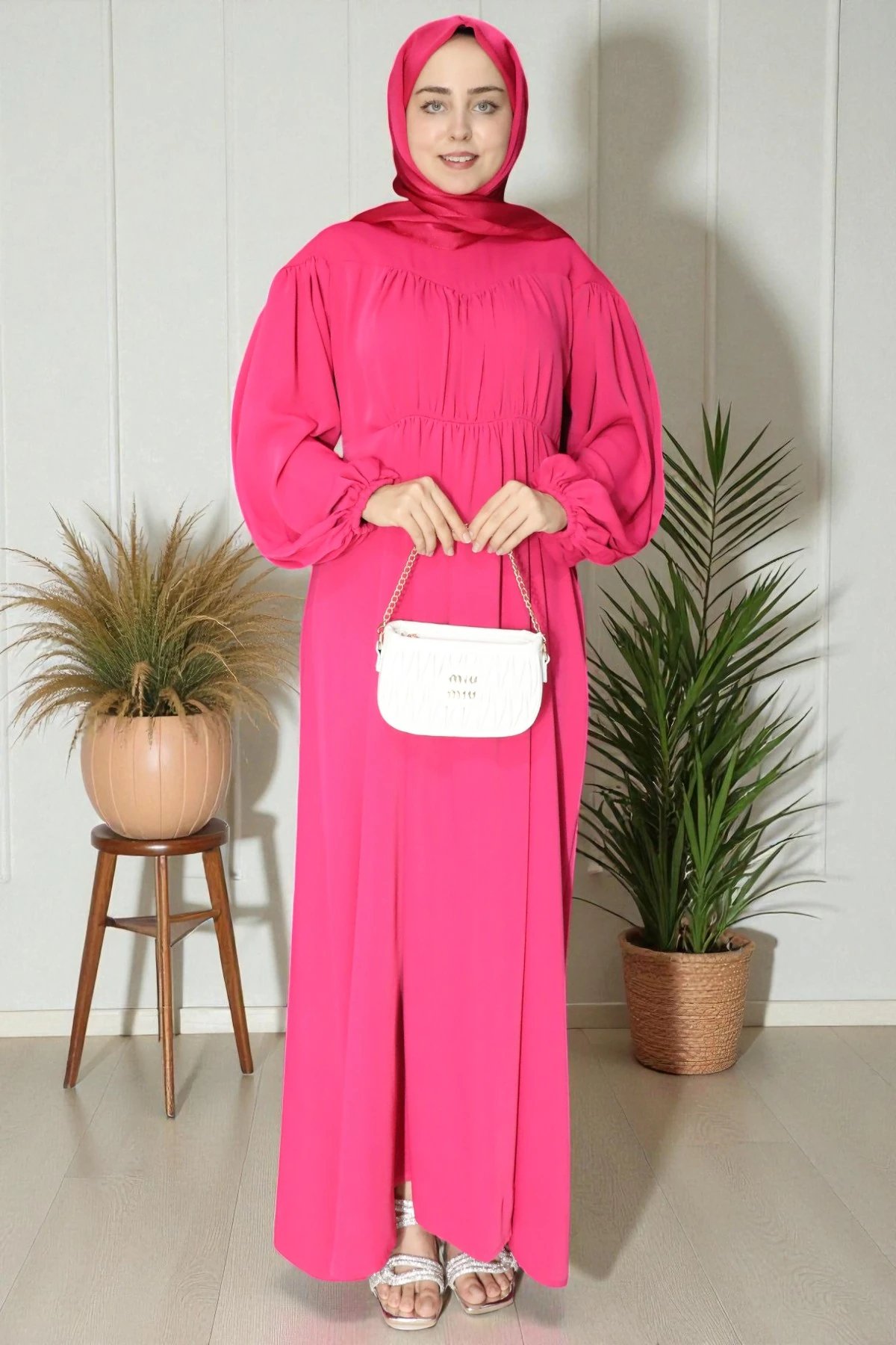 Balon Kol Büzgülü Bel Dökümlü Tesettür Elbise