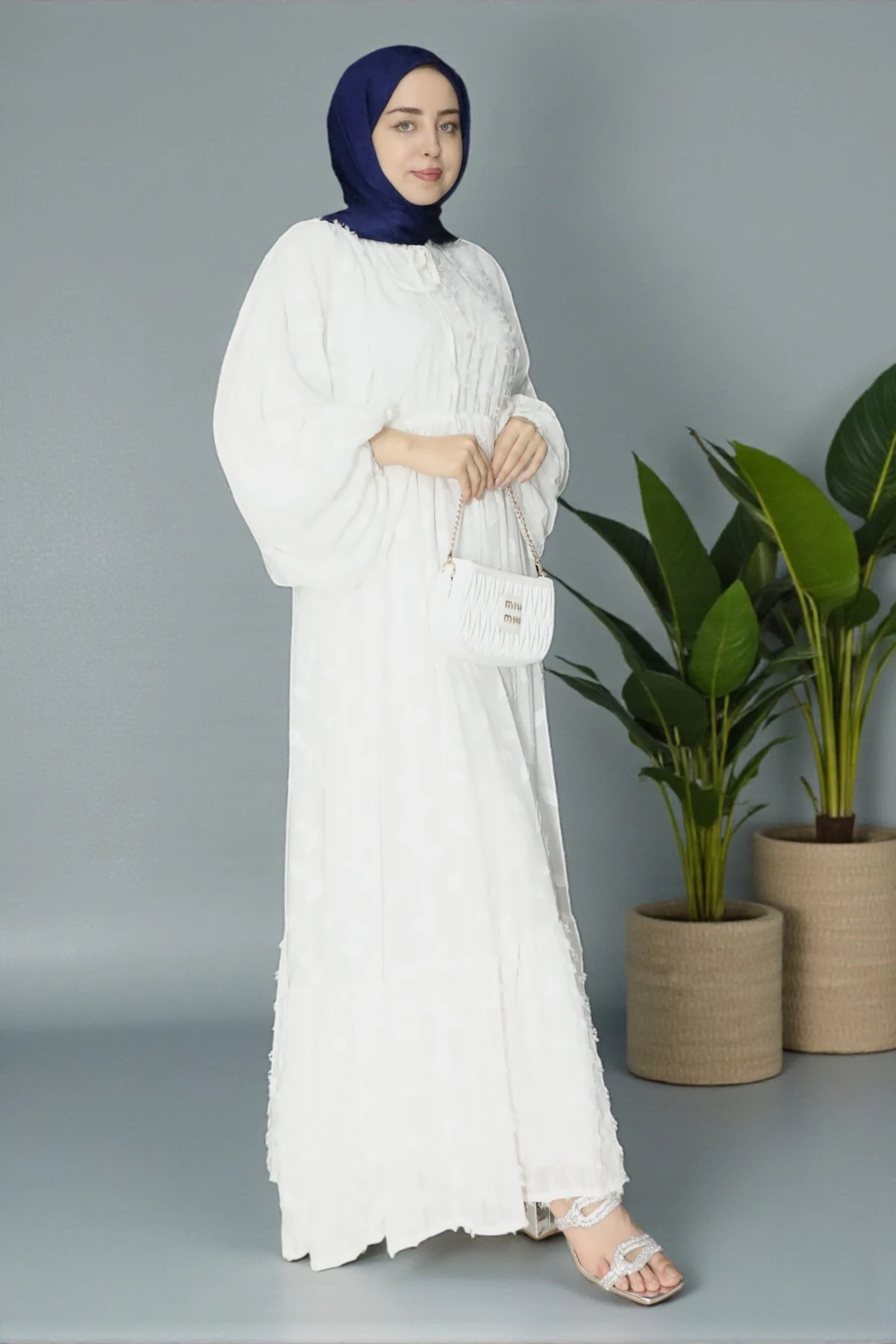 Volan Detaylı, Hafif Dokulu Tesettür Elbise