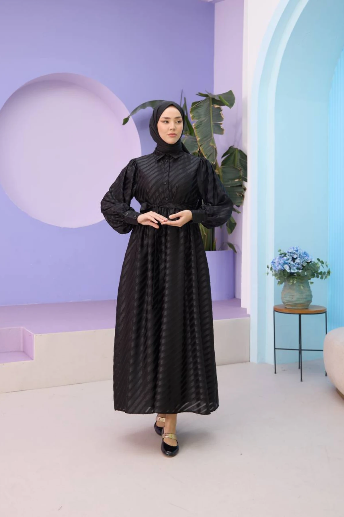 Düğmeli Yaka, Astarlı Çizgi Desenli Kemerli Elbise