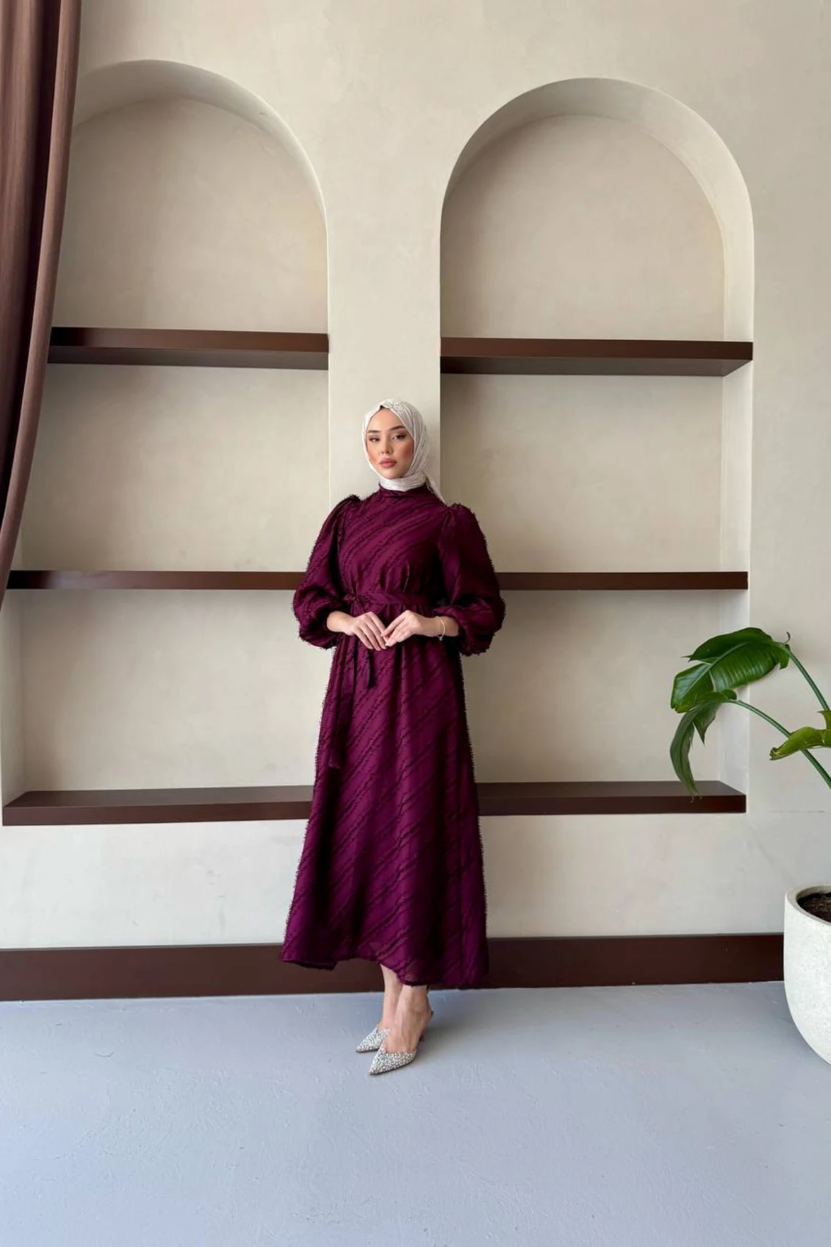 Yuvarlak Yaka Sim Desenli Balon Kol Belden Kuşaklı Astarlı Elbise