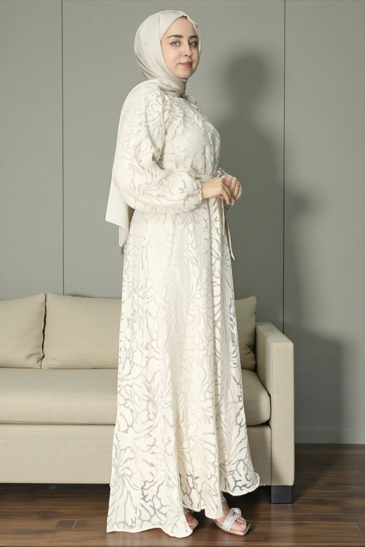 Dokulu Rahat Kesim Kuşak Detaylı Tesettür Elbise