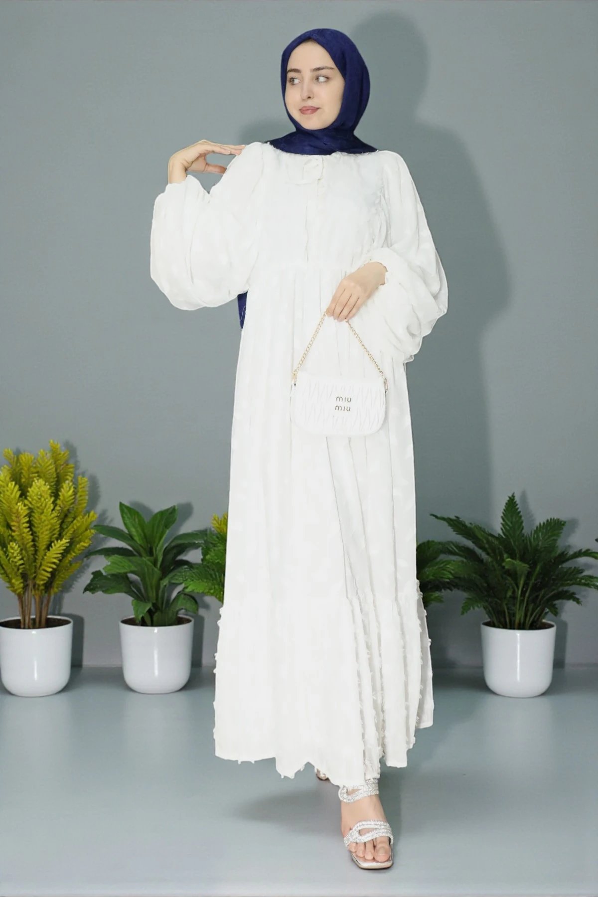 Volan Detaylı, Hafif Dokulu Tesettür Elbise