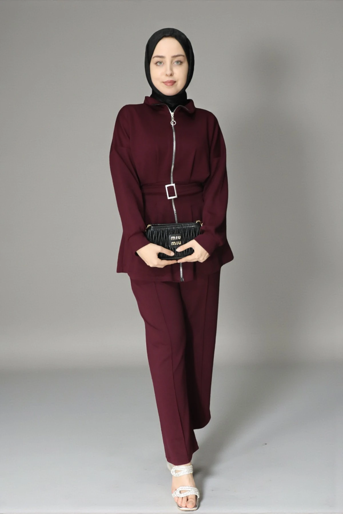 Tam Boy Fermuar ve Kemer Detaylı İkili Takım