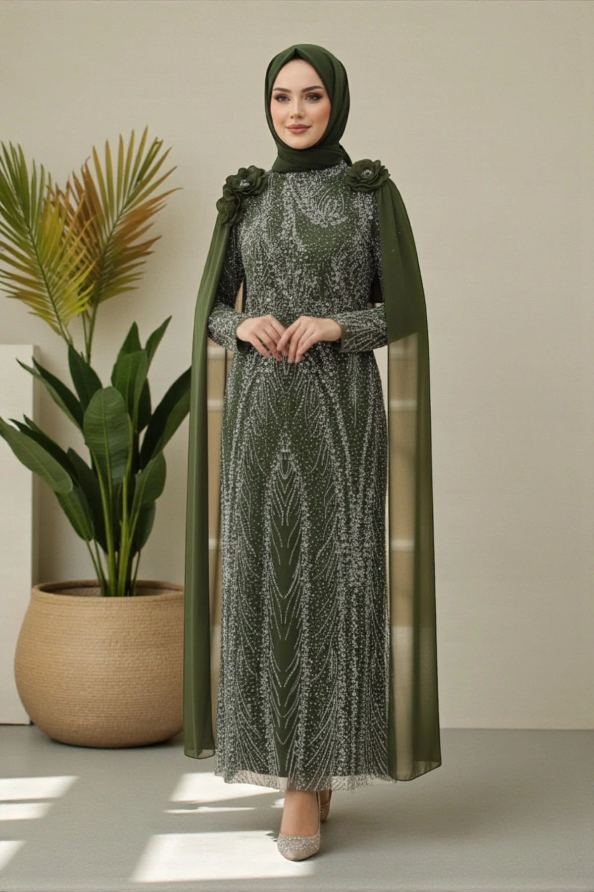 Taş ve Boncuk İşlemeli Tül Detaylı Tesettür Abiye