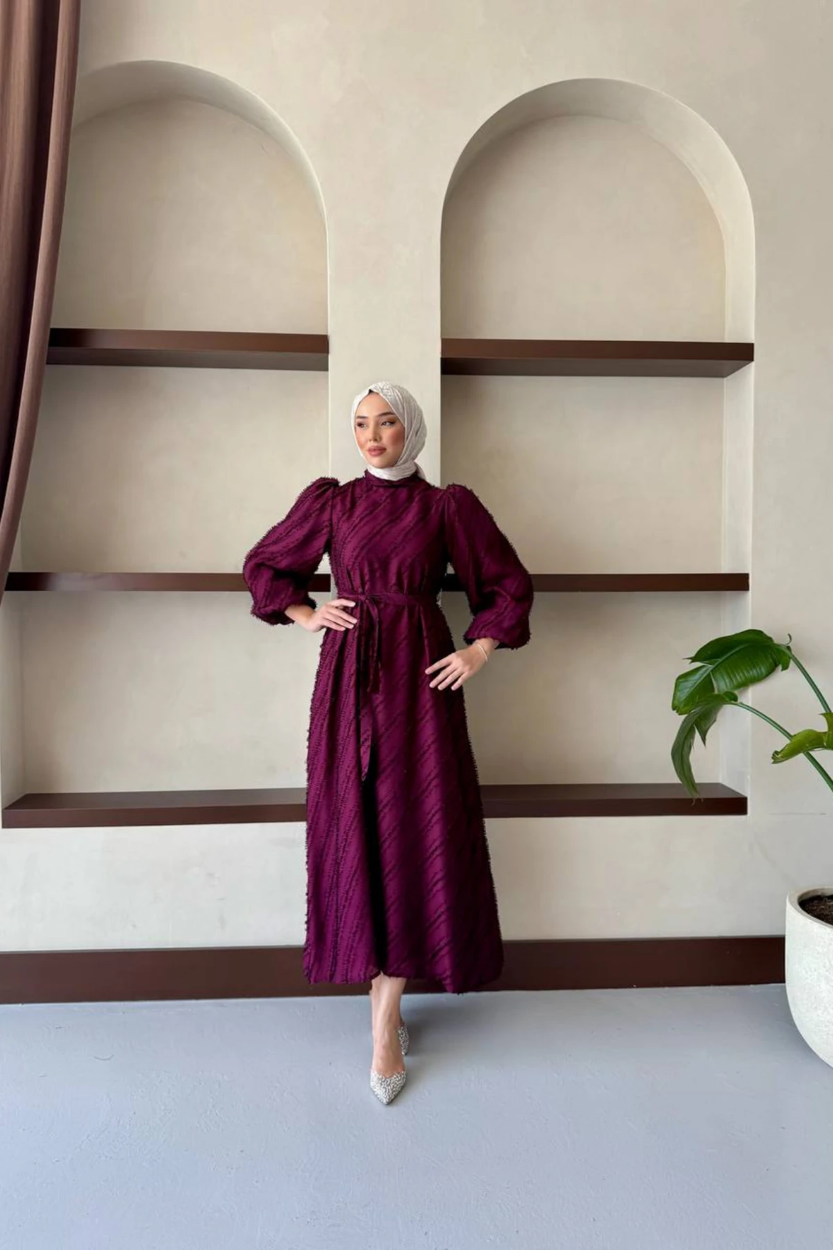 Yuvarlak Yaka Sim Desenli Balon Kol Belden Kuşaklı Astarlı Elbise