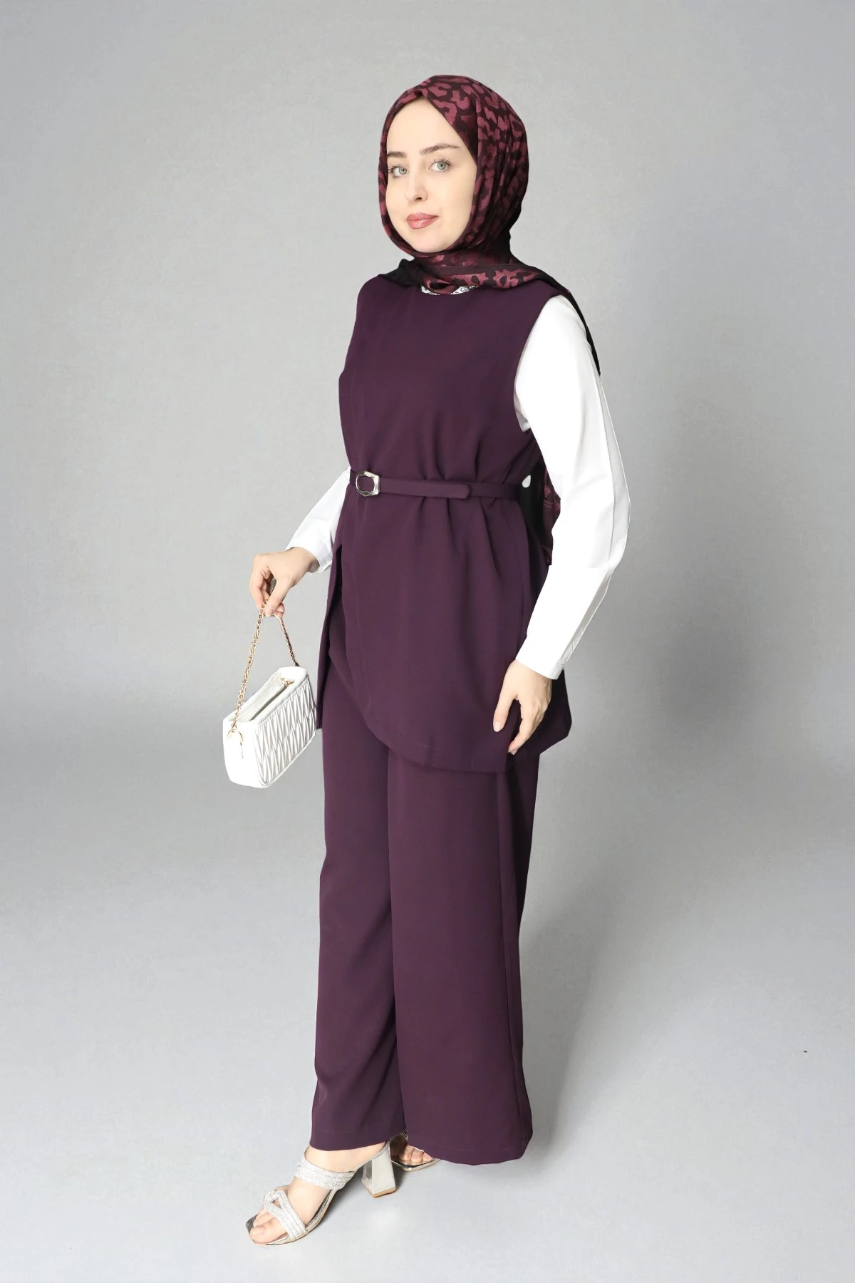 İnce Kemer Detaylı Rahat Bol Kesim İkili Takım