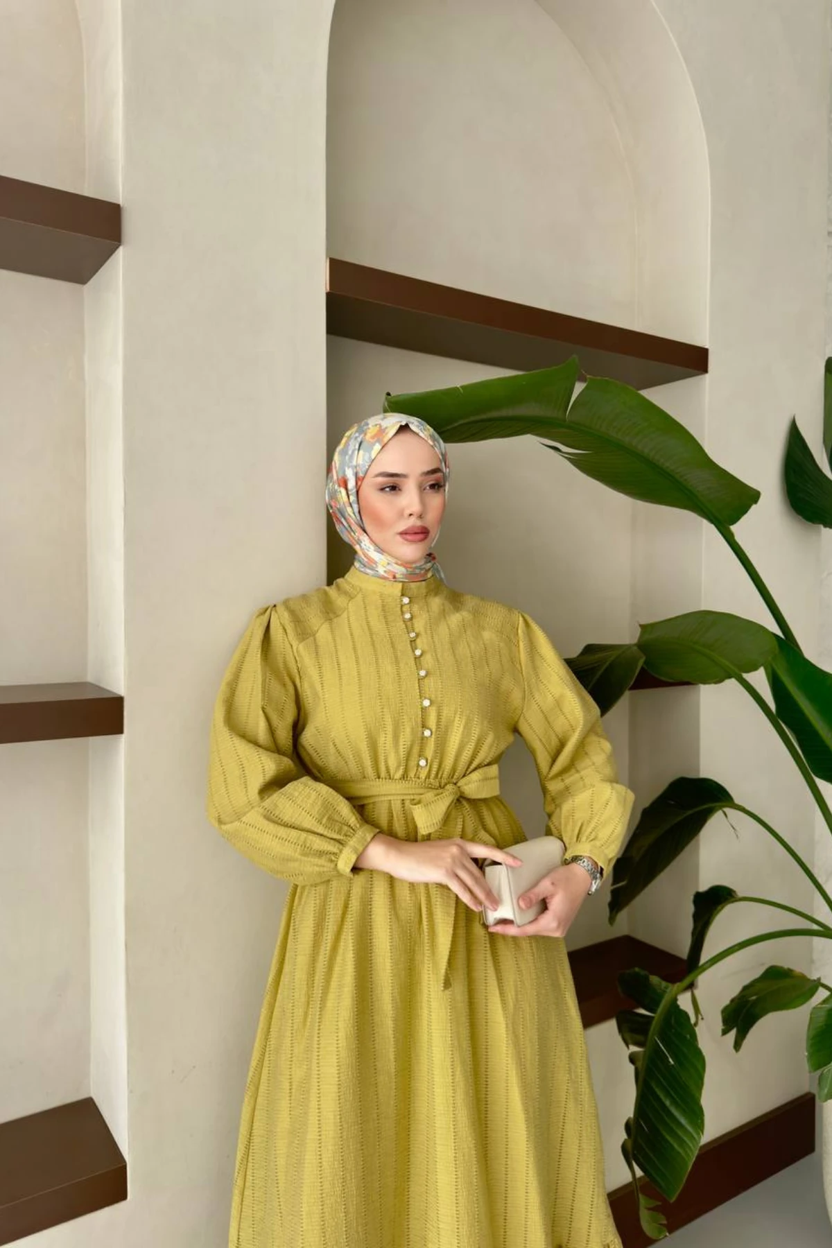 Hakim Yaka Yarım Taş Düğmeli Balon Kol Belden Kuşaklı Astarlı Tesettür Elbise