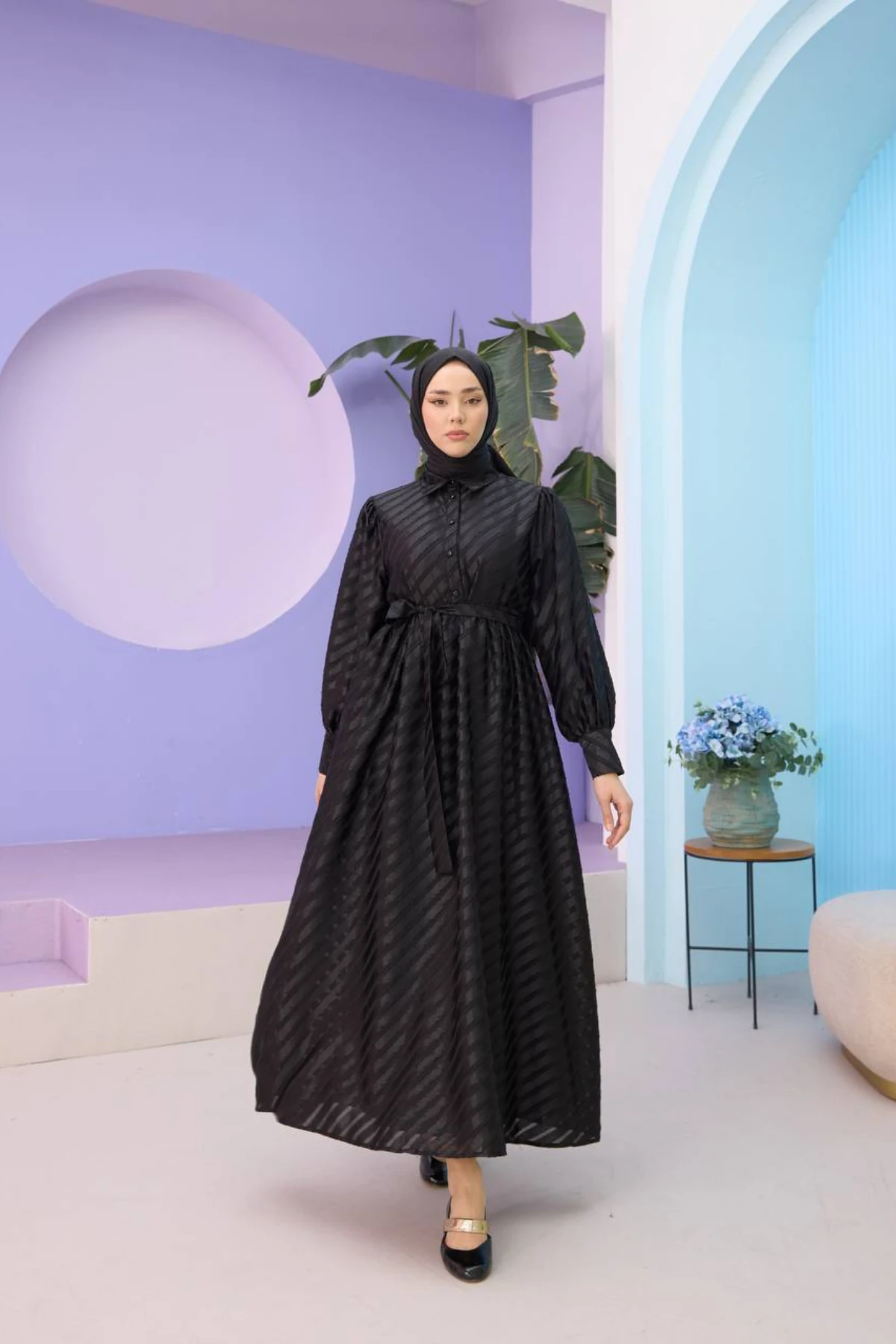 Düğmeli Yaka, Astarlı Çizgi Desenli Kemerli Elbise