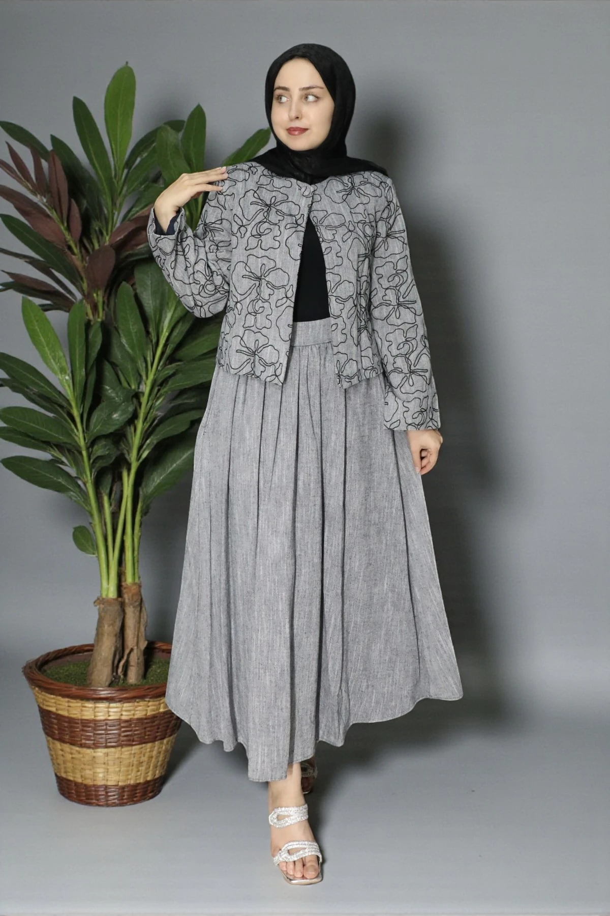 Zarif Nakış İşlemeli Modern İkili Takım