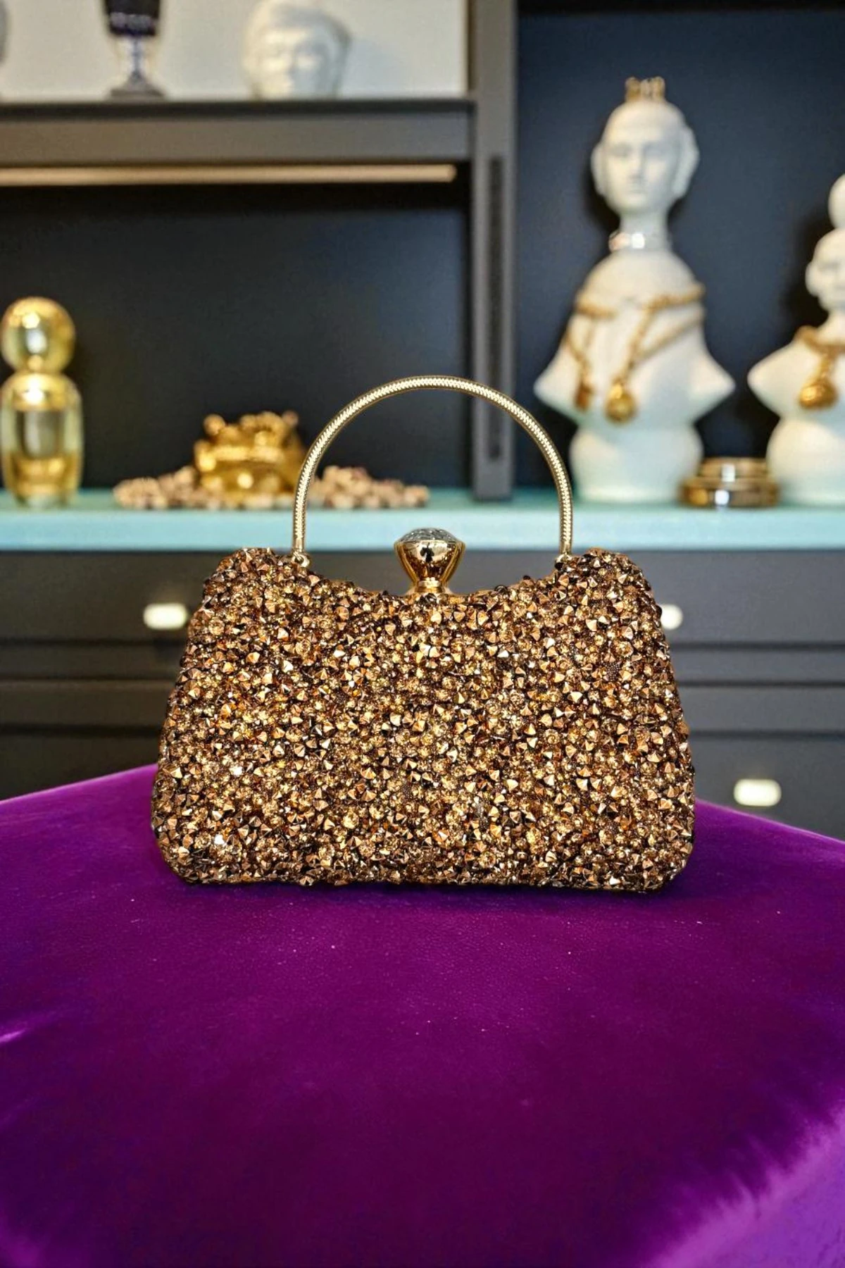 Kavisli Kadife Kristal Taş Desenli Abiye Çanta