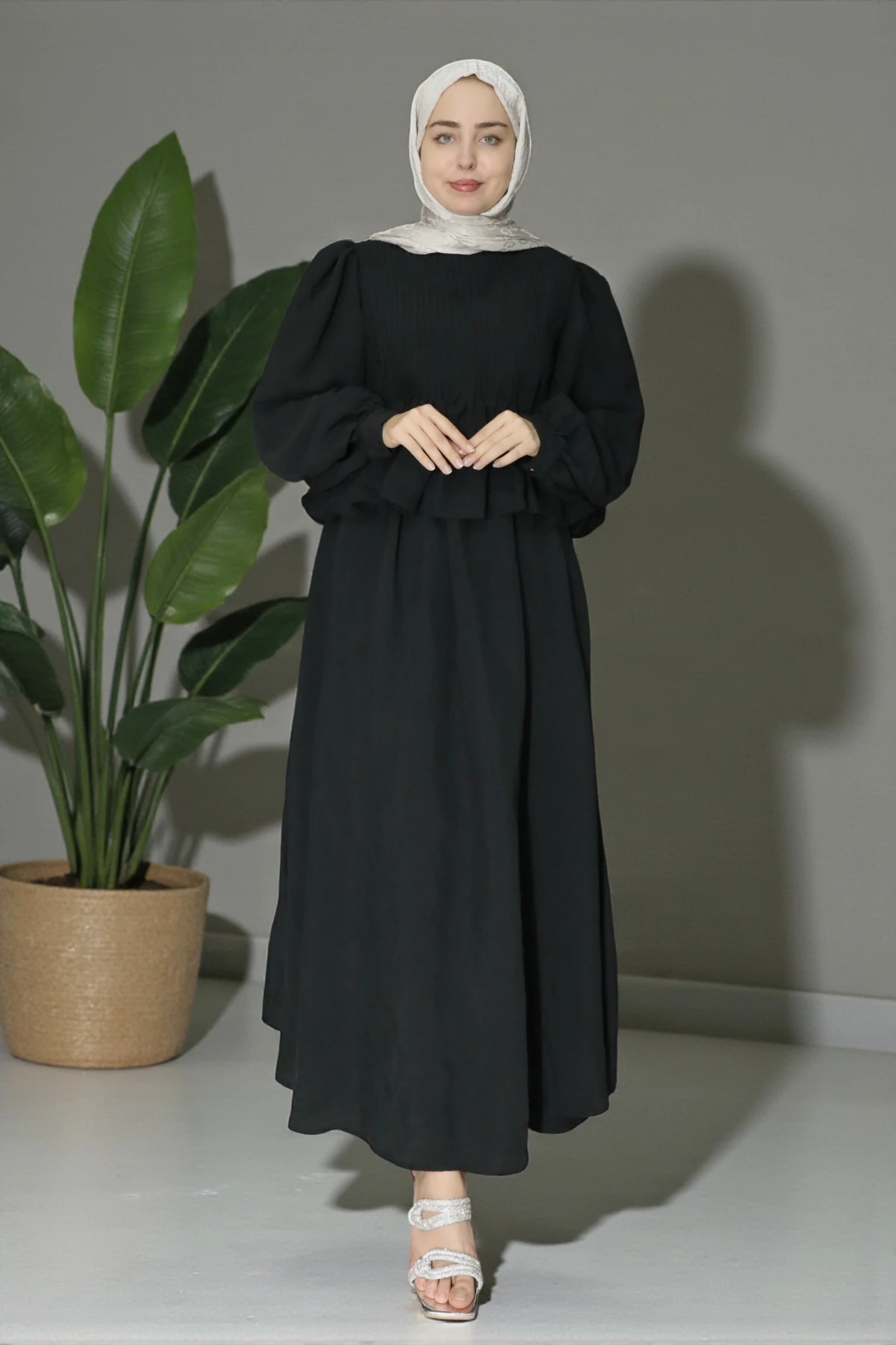 Piliseli Üst Volanlı Bel Detaylı İkili Takım