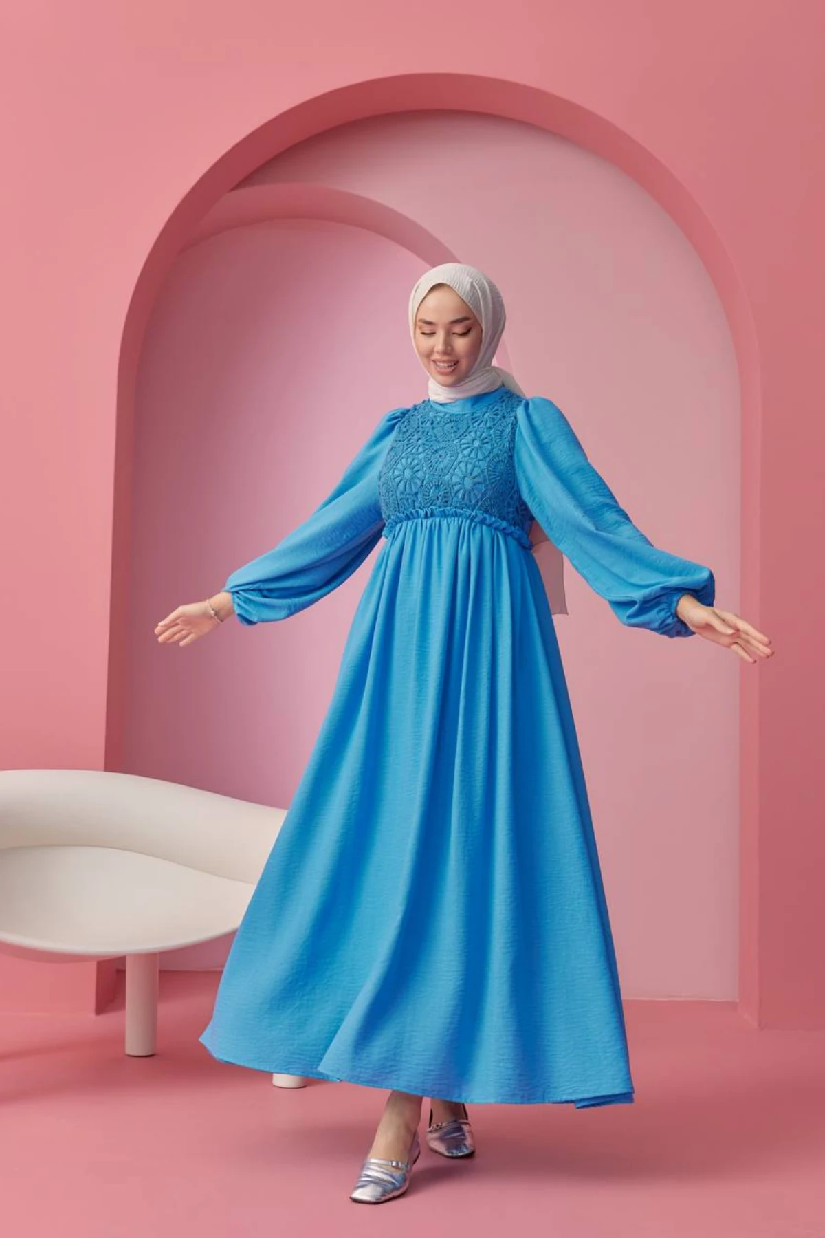 Örgü Göğüs Detaylı, Bel ve Kol Lastikli Elbise