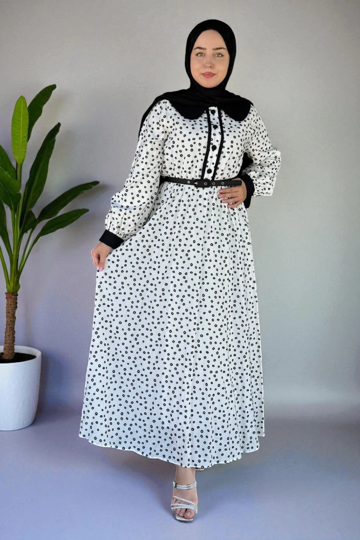 Bebe Yaka Yarım Düğmeli Puantiye Desenli Beyaz Elbise