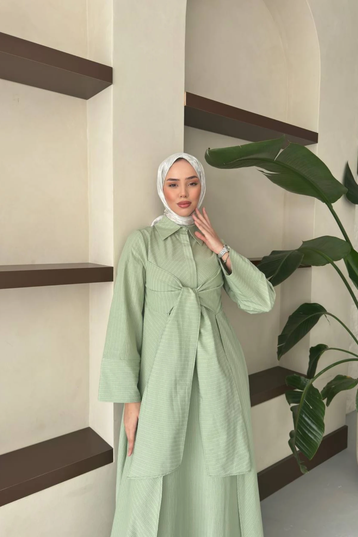 Gömlek Yaka, Geniş Kol Belden Bağlama Detaylı Viskon Çizgili Elbise