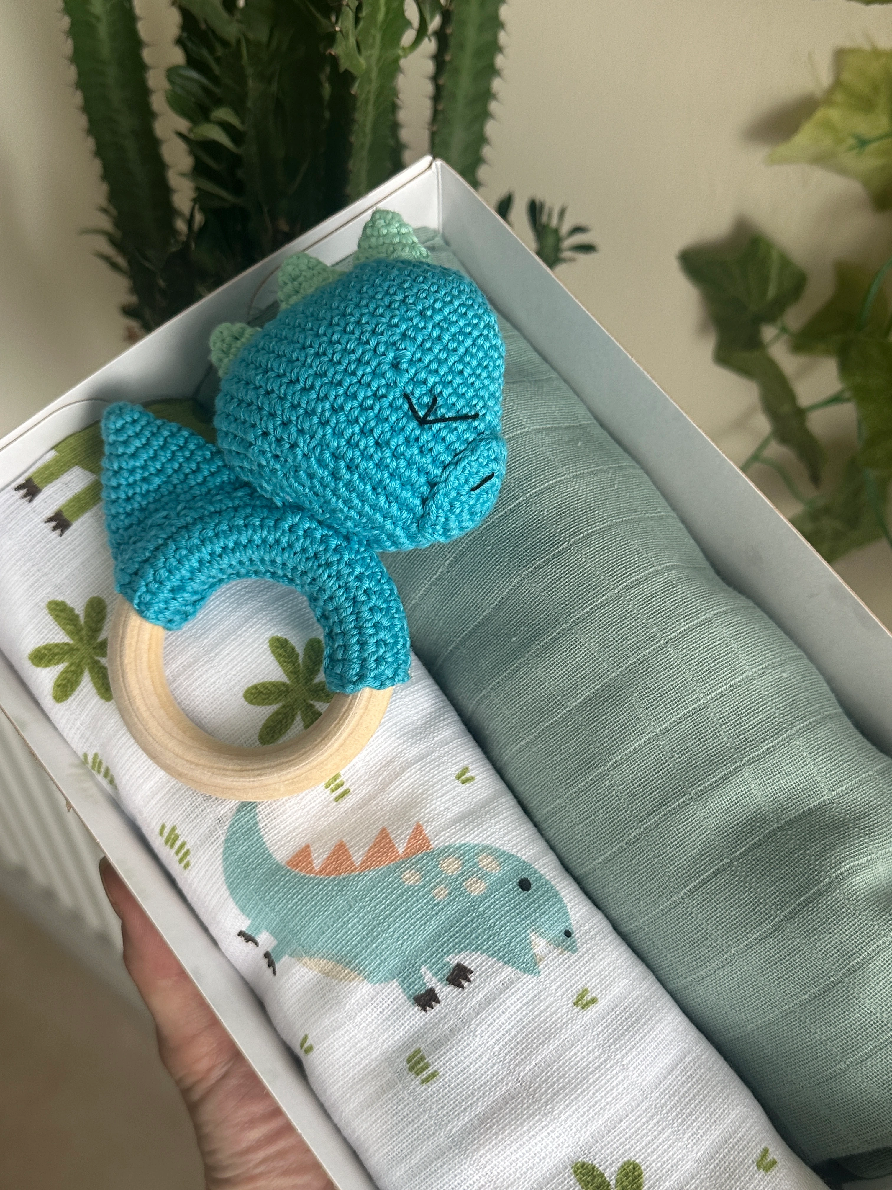 Özel Seri: Müslin Örtü Çifti & Amigurumi Dinozor