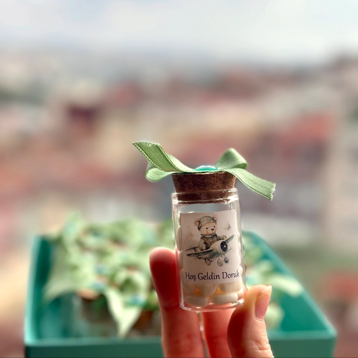 Bebek Şekeri Hediyelikleri – Cam Şişede Kalpli Şekerler | Kişiye Özel Tasarım