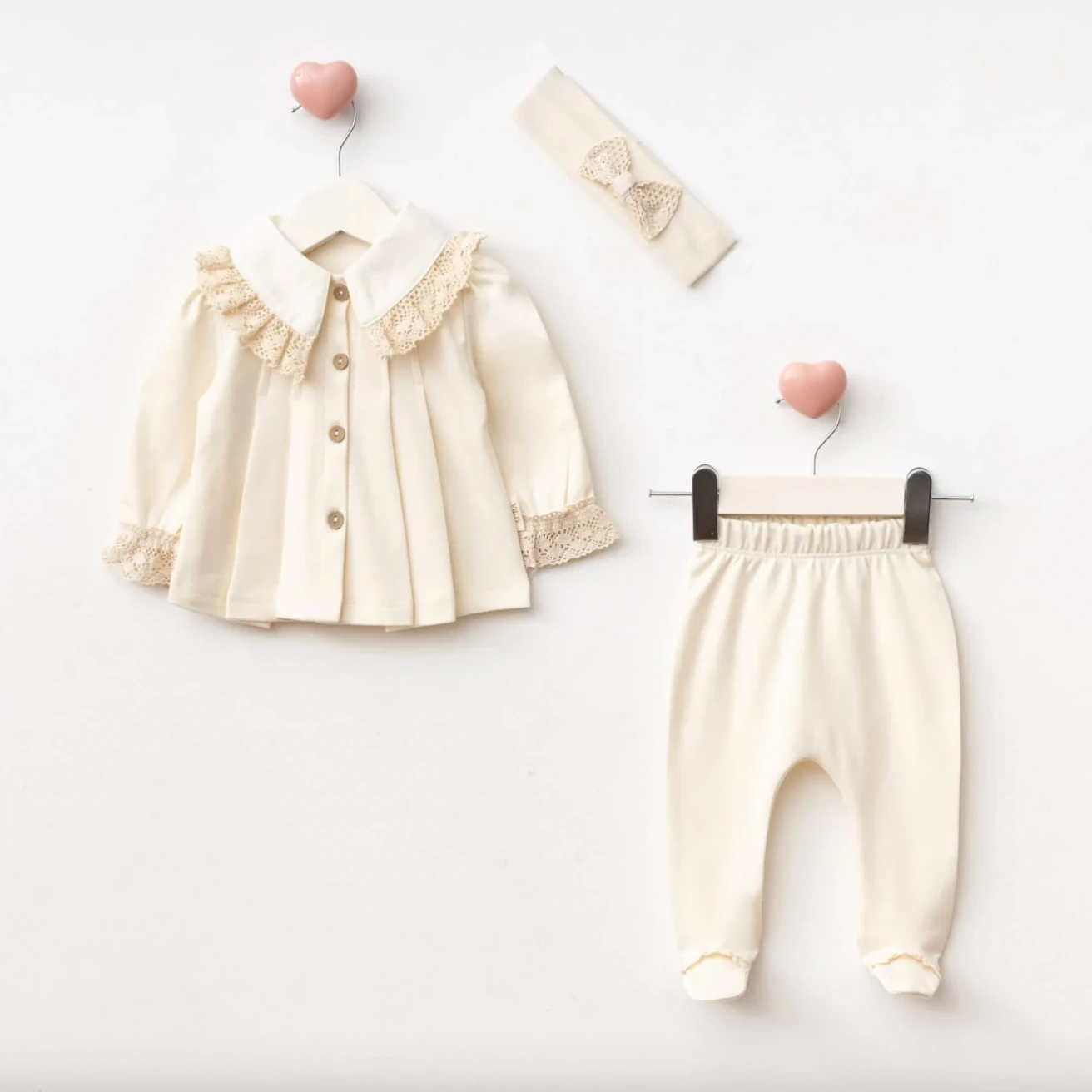 Miniklere Özel Yıldızlı: Lüks ve Konforlu 5'li Bebek Hastane Çıkışı Seti