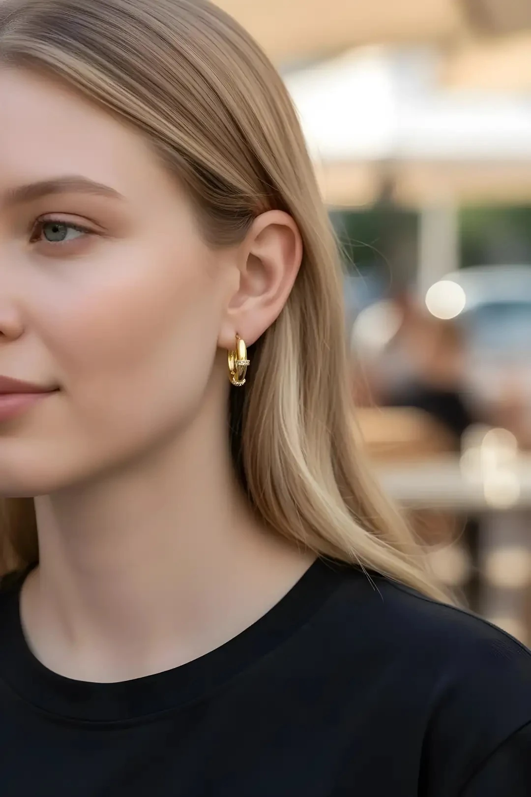 Zarif Çizgi Taşlı Küpe- Altın Kaplama 