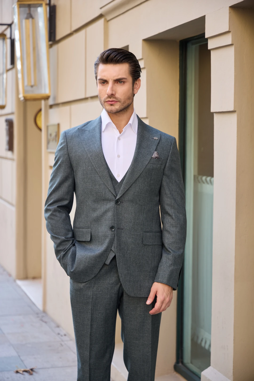 Mehmet Emin Teke Takım Elbise