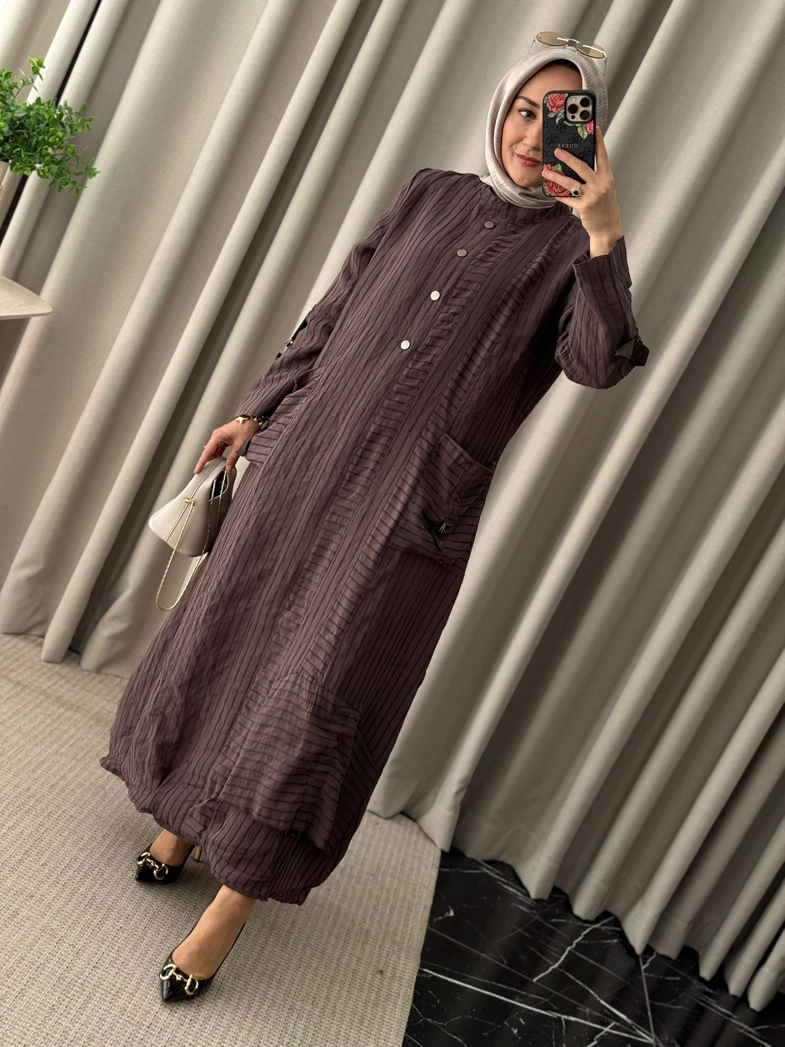 Lissmore Kolye Detaylı Elbise - Kahverengi