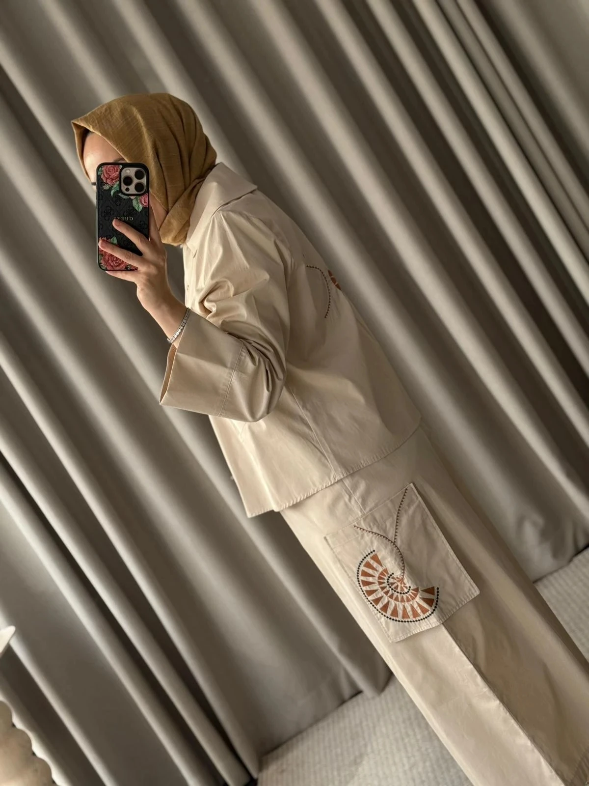 Kahma İşlemeli Takım - Bej