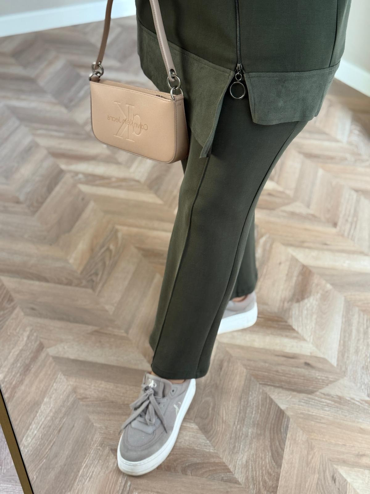 Lonbelon Bm Önü Fermuarlı Takım