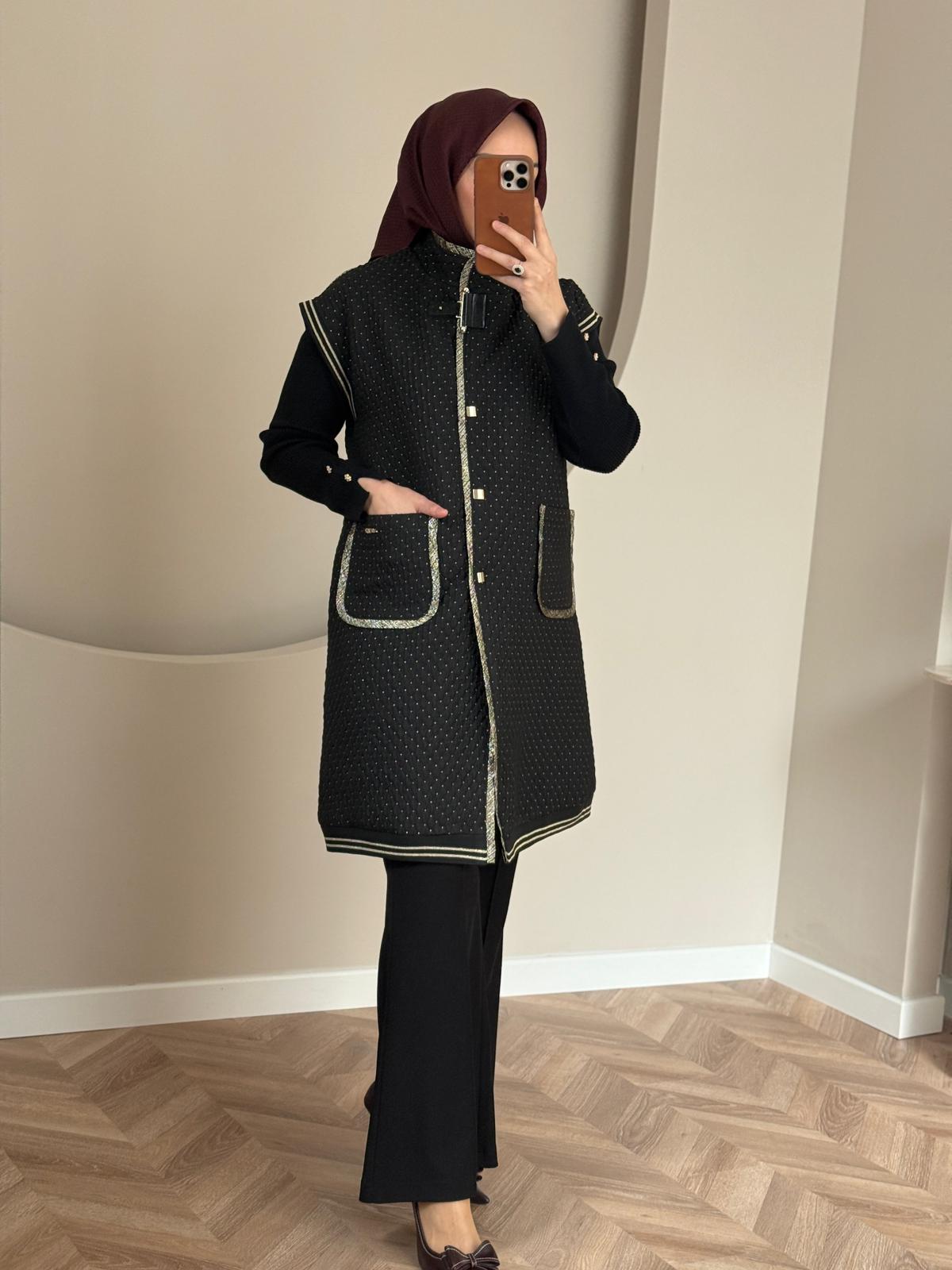 Otto Gold Detaylı Kapitone Yelek - Siyah