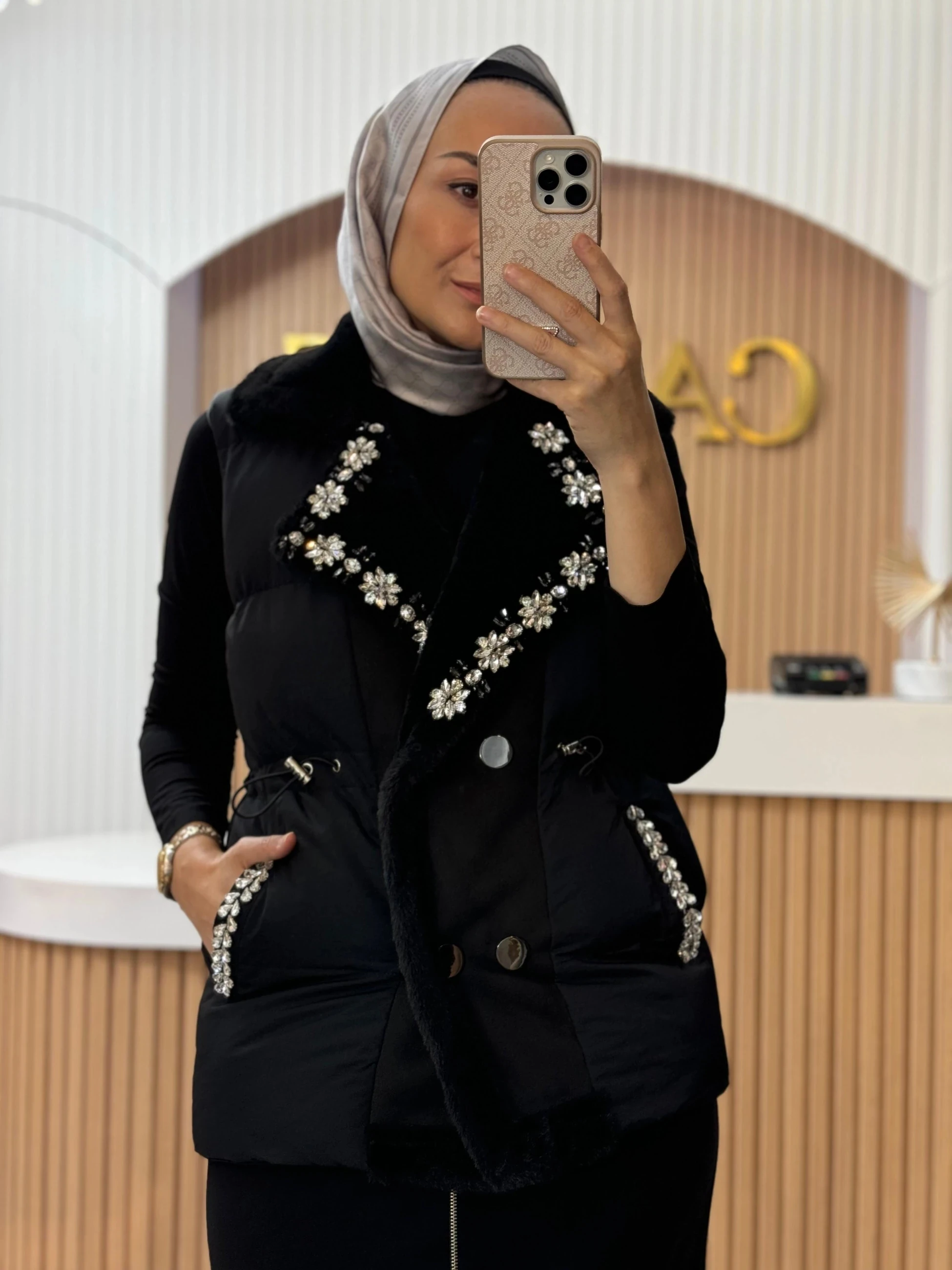 İthal Taş İşlemeli Yelek  - Siyah