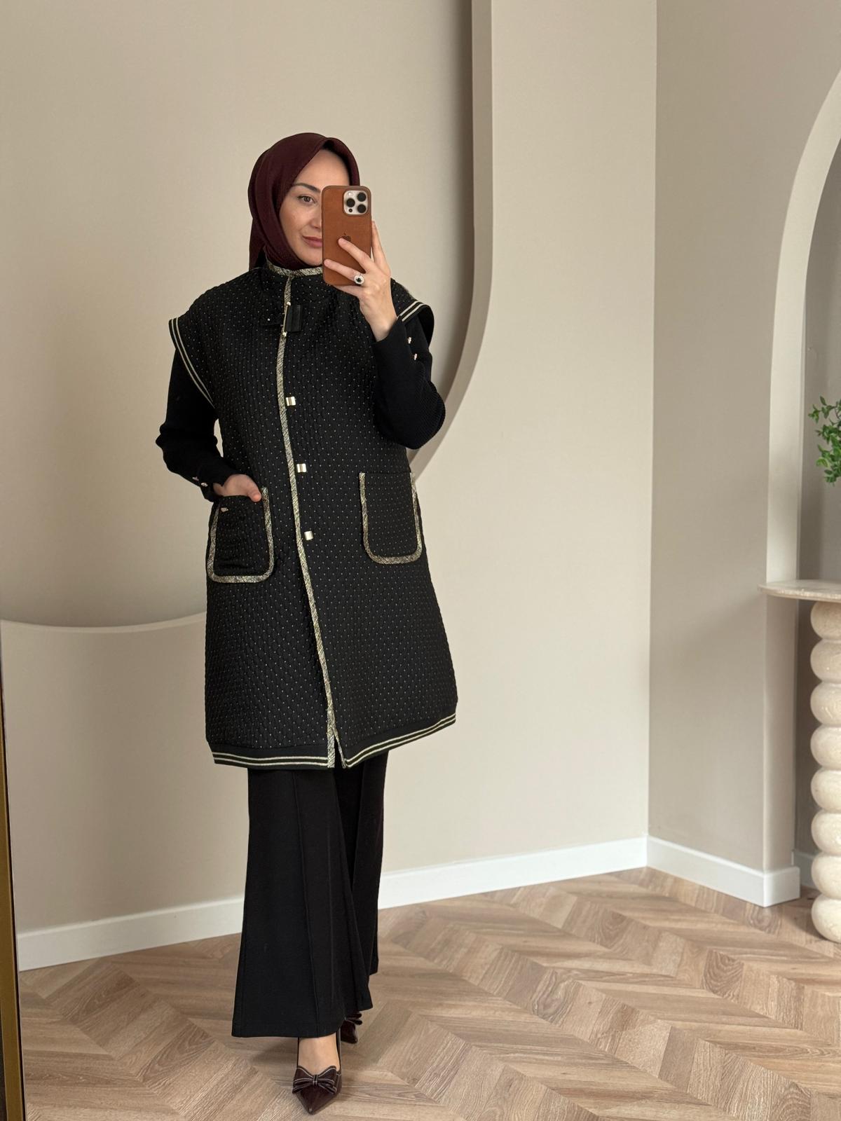 Otto Gold Detaylı Kapitone Yelek - Siyah