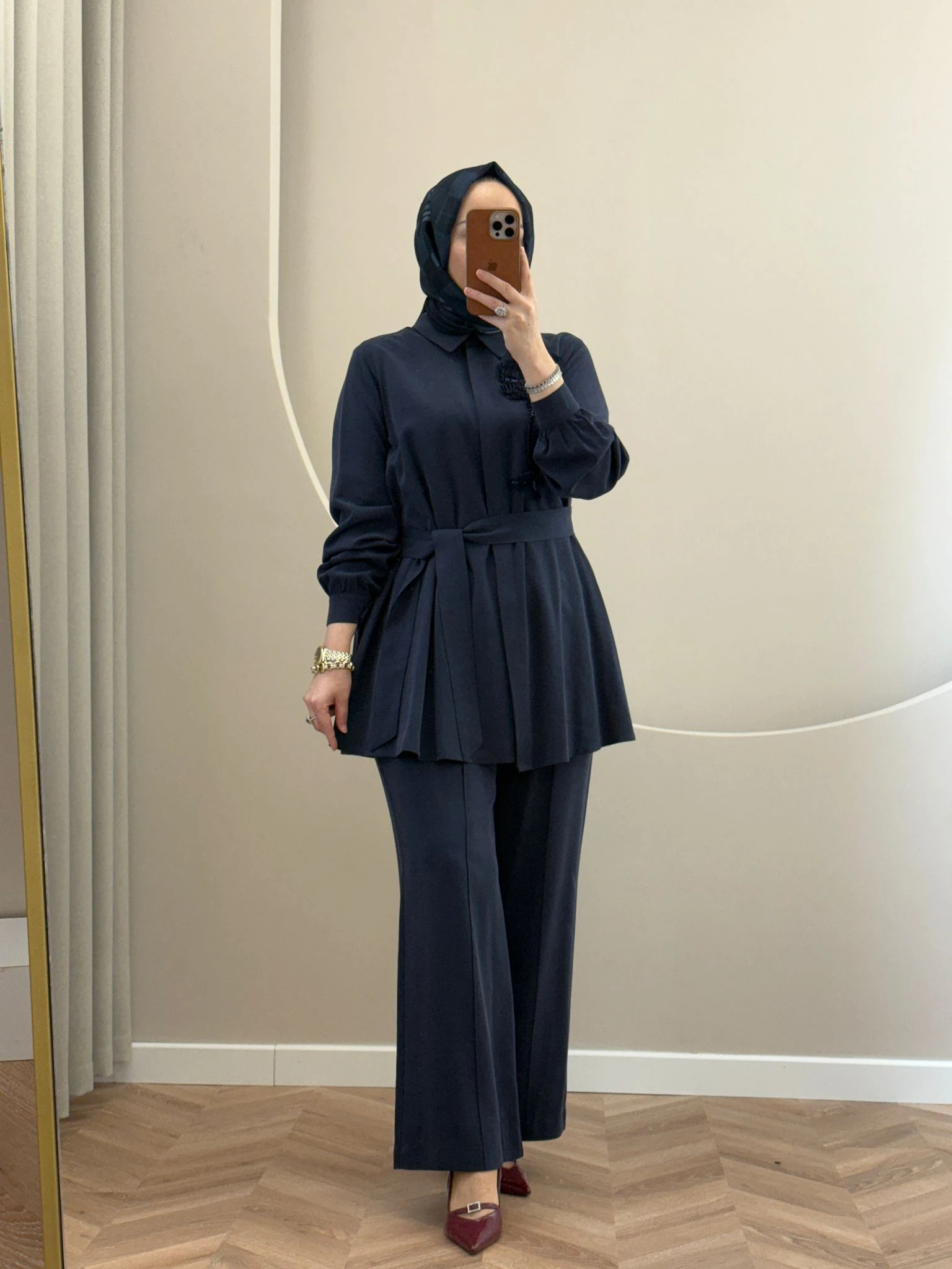 Nuss Yaka Kabartma Desen Takım- Lacivert