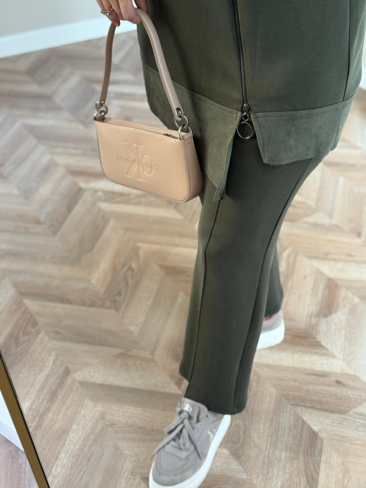 Lonbelon Bm Önü Fermuarlı Takım