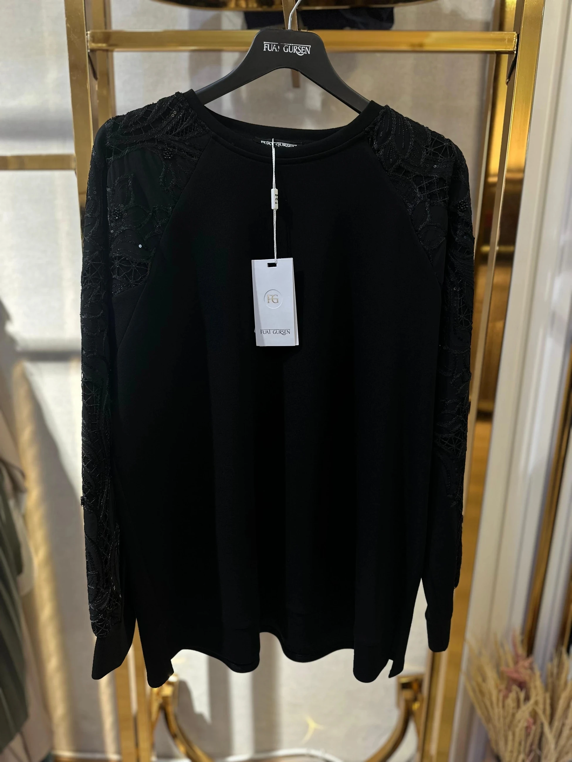 Fuat Gürşen Kol Güpür Detay Tunik