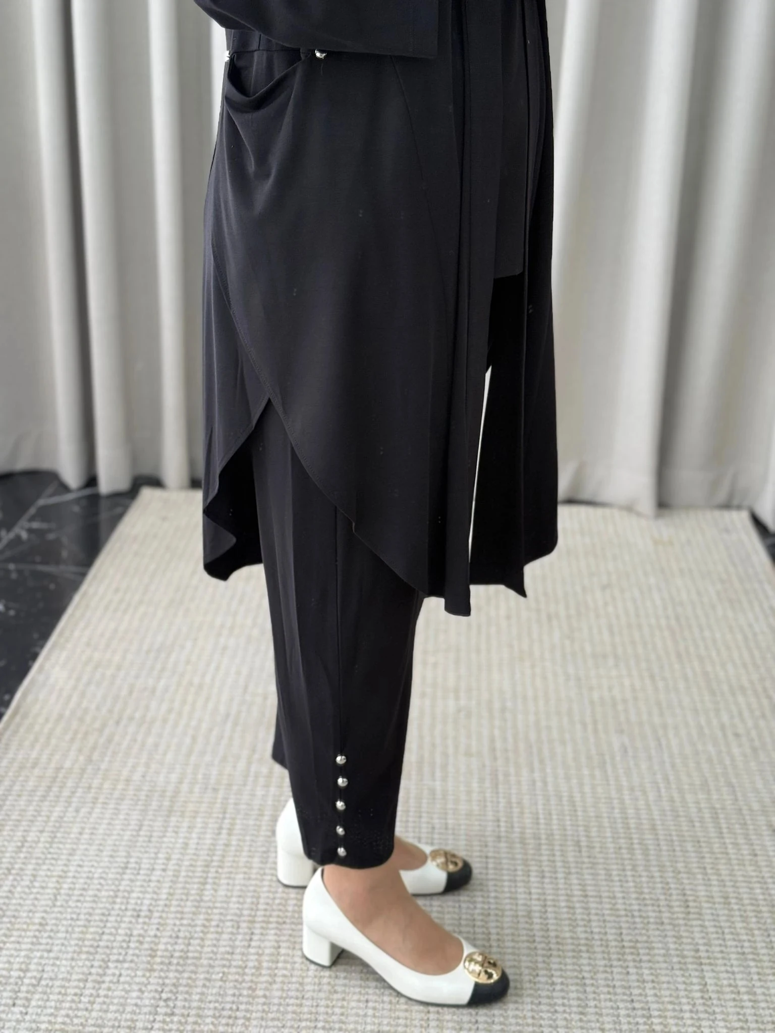 Tığ Triko Yanları Kruvaze Yırtmaçlı Takım - Siyah