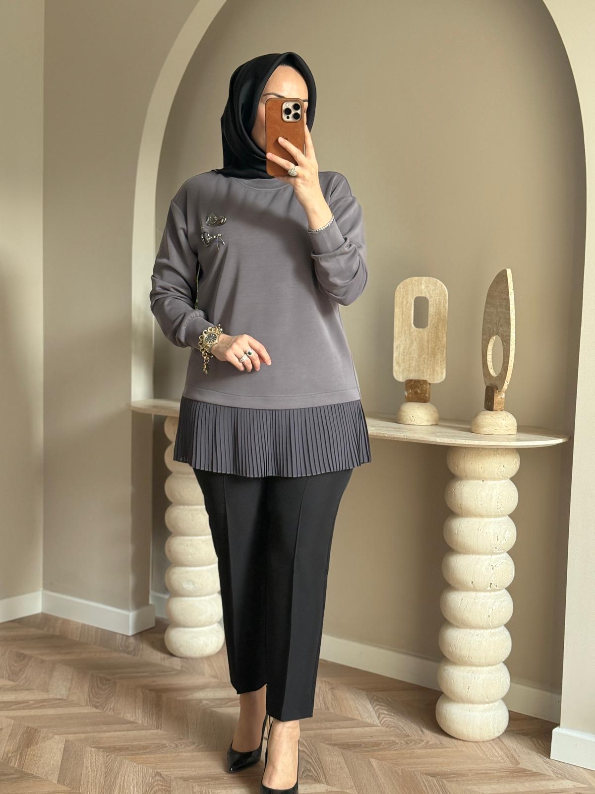 Tığ Triko Pilise Detaylı Aksesuarlı Tunik - Antrasit