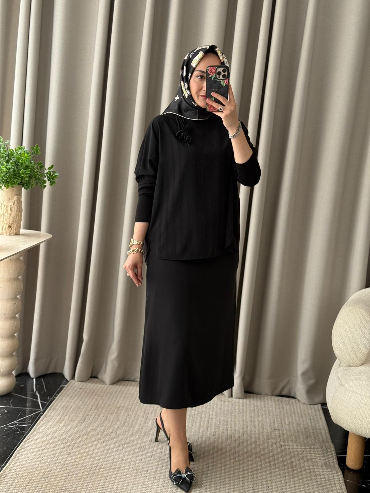 Fuat Gürşen Taşlı Etekli Takım