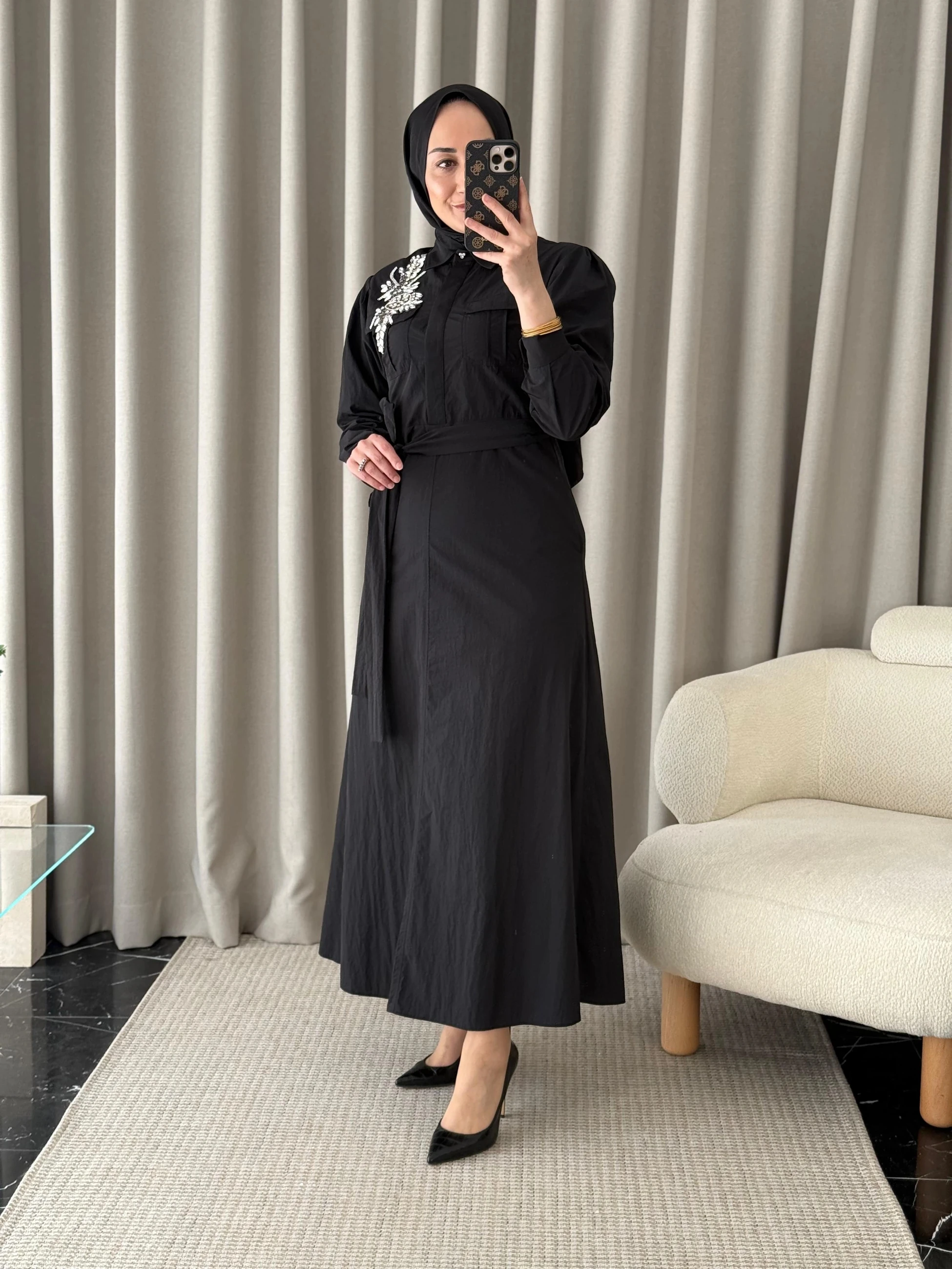 Yakası Taş İşmeleli Paraşüt Elbise - Siyah