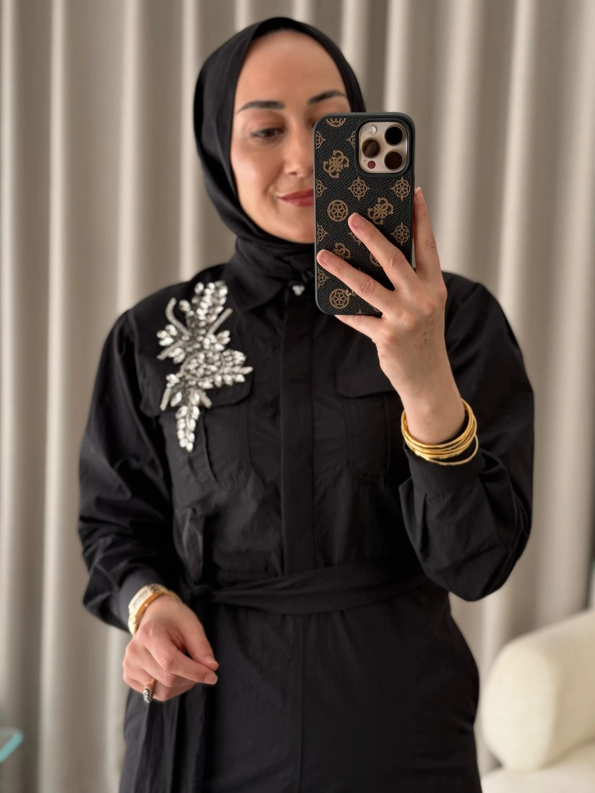 Yakası Taş İşmeleli Paraşüt Elbise - Siyah