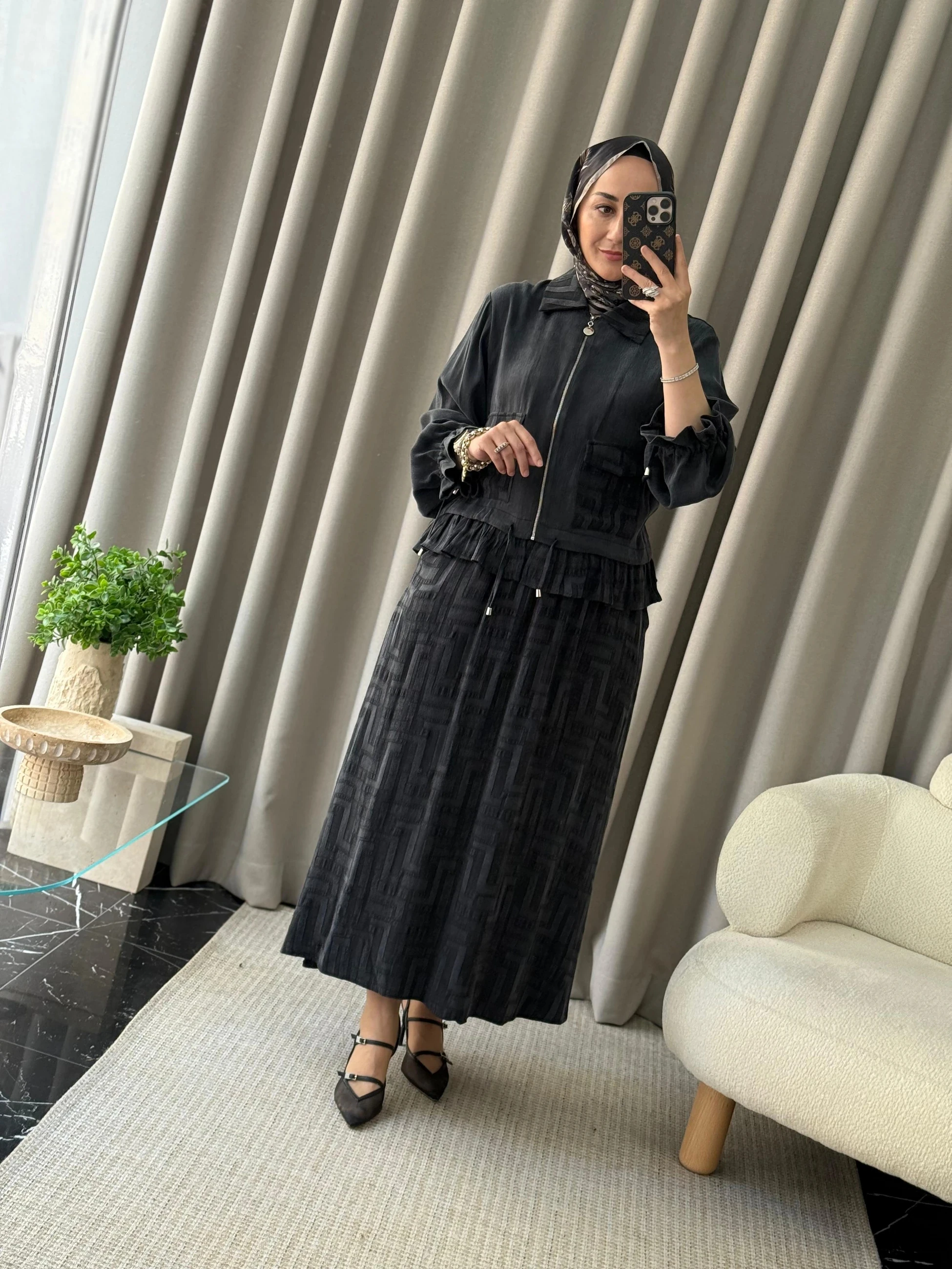 Qmash İpek Cupra Etekli Takım - Siyah