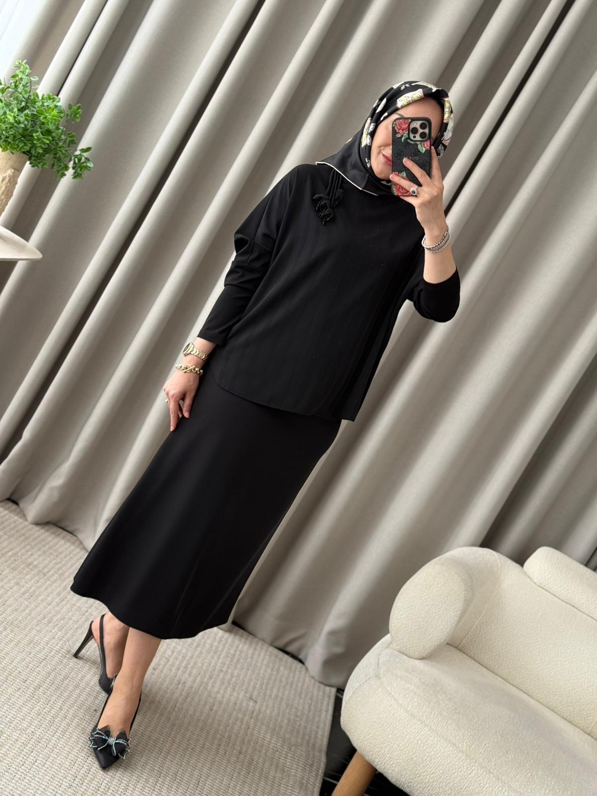 Fuat Gürşen Taşlı Etekli Takım